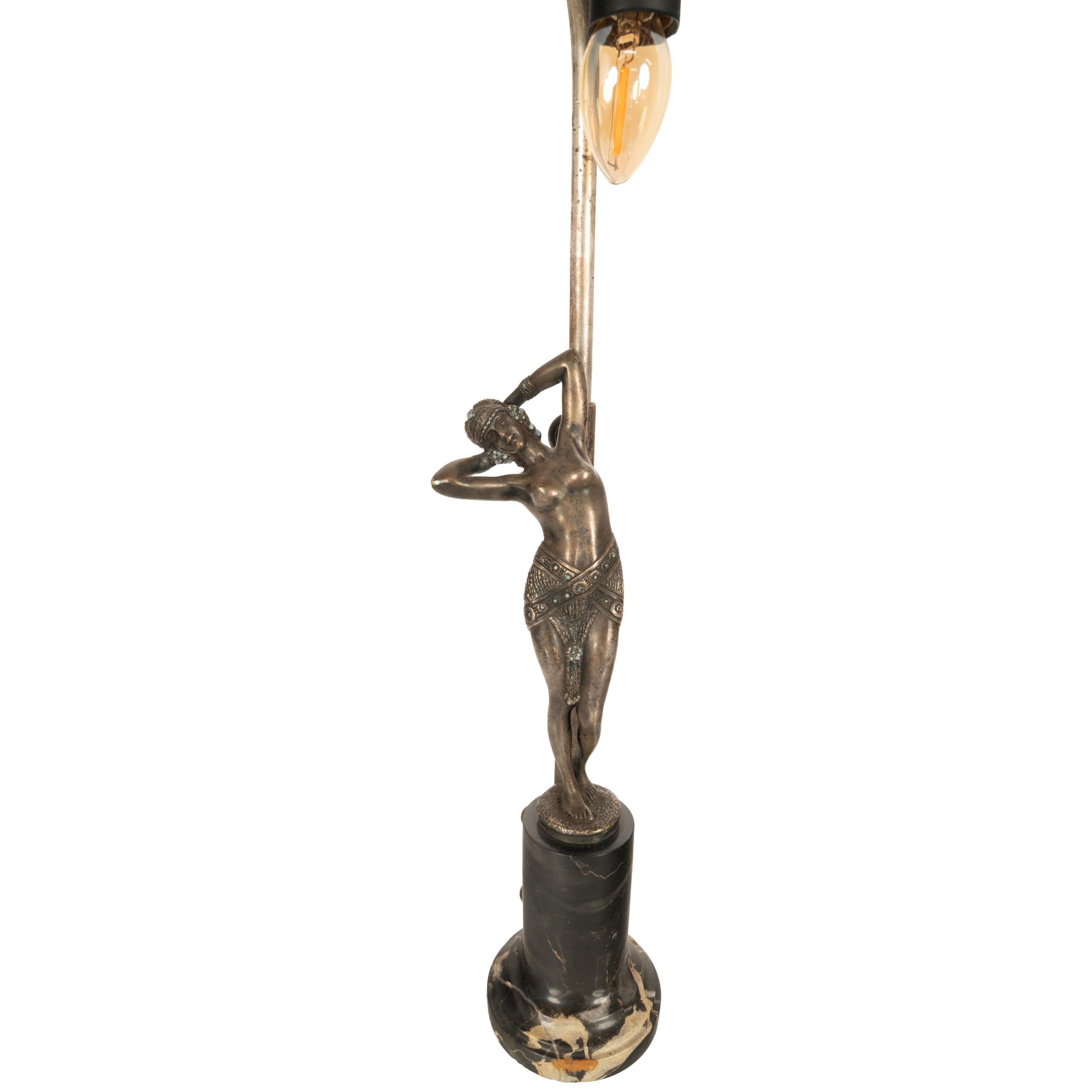 Lampe de sculpture Art déco ancienne Statue féminine nue en bronze Demetre Chiparus 1925 en vente 2