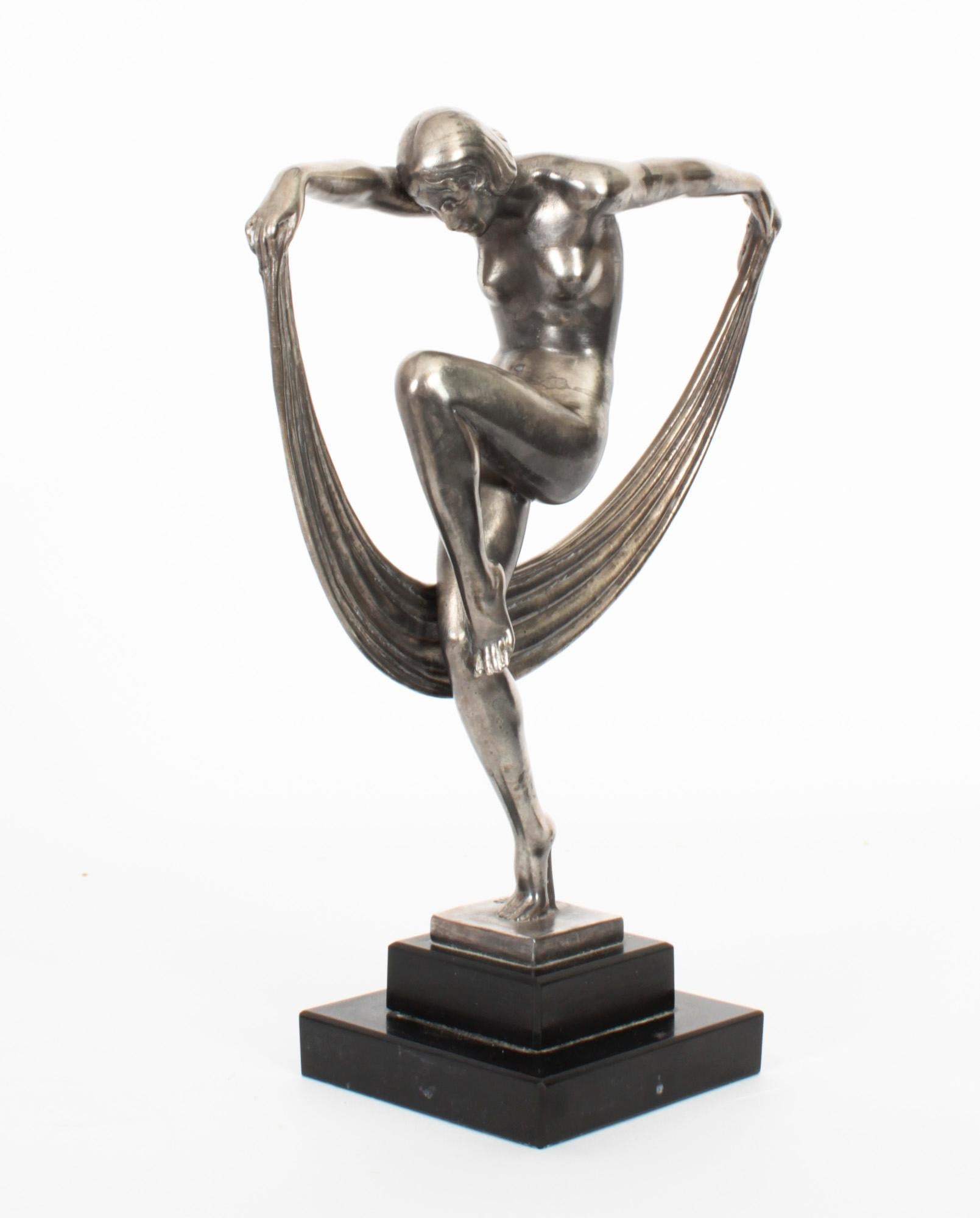 Bronze Sculpture ancienne en bronze Art Déco d'une danseuse Max le Verrier, Paris, années 1930
