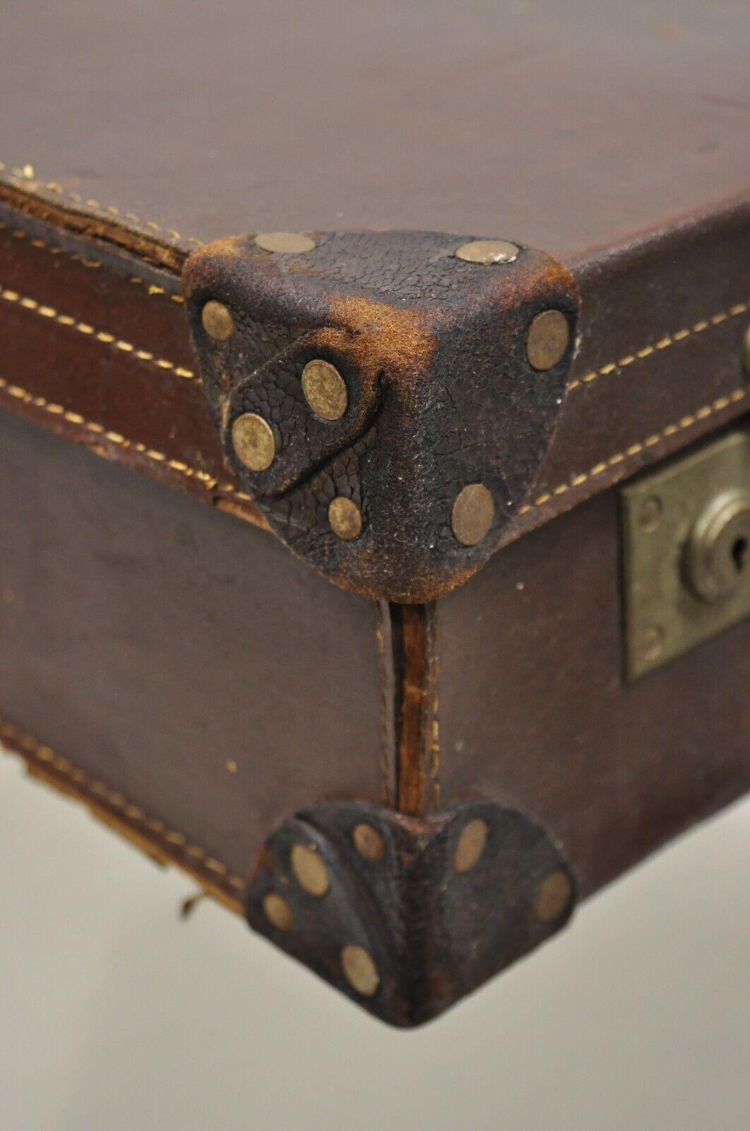 Antiker englischer 25 Reiseanzug aus braunem Leder im Art déco-Stil im Angebot 8