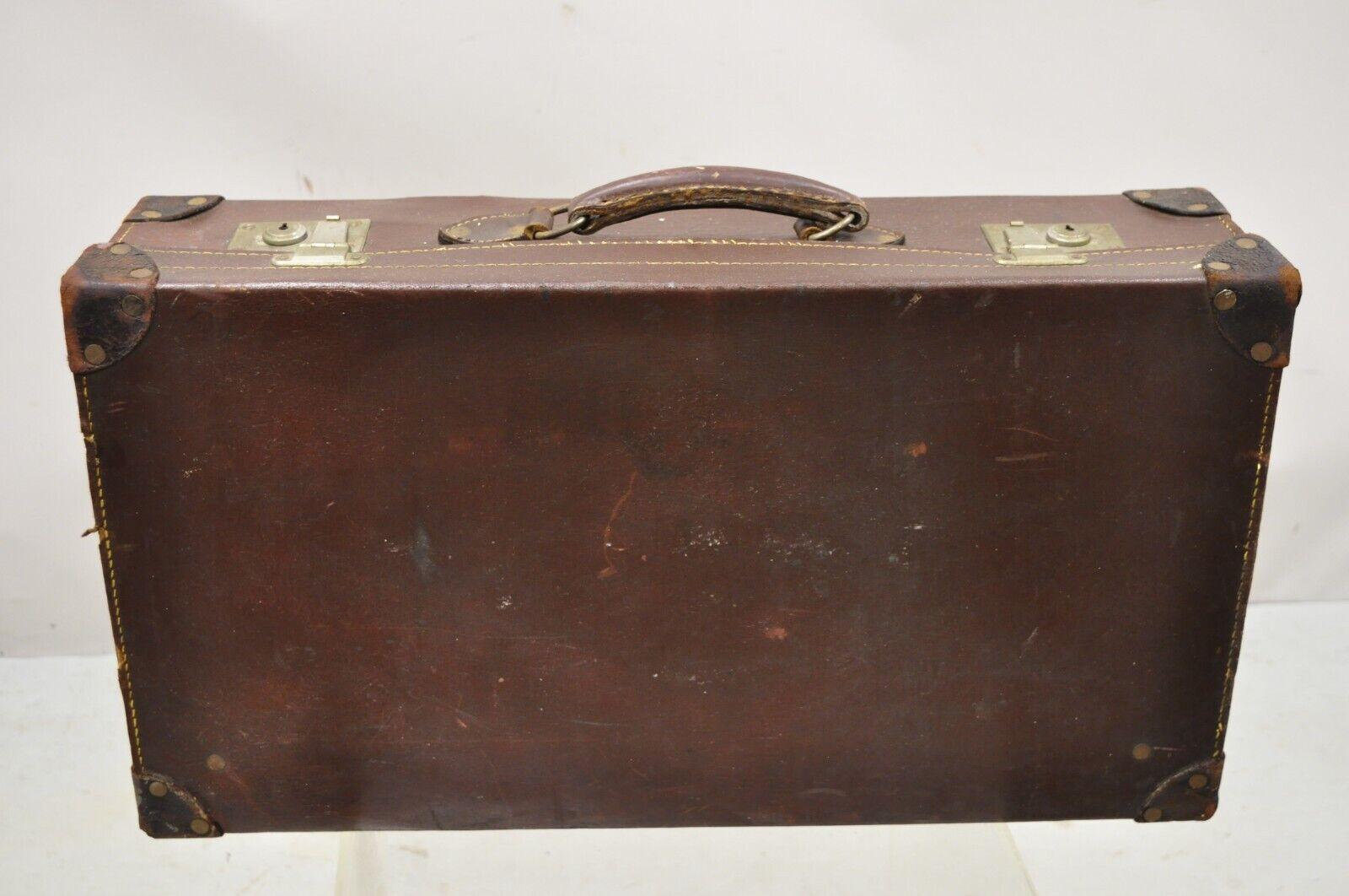 Antiker englischer 25 Reiseanzug aus braunem Leder im Art déco-Stil (20. Jahrhundert) im Angebot