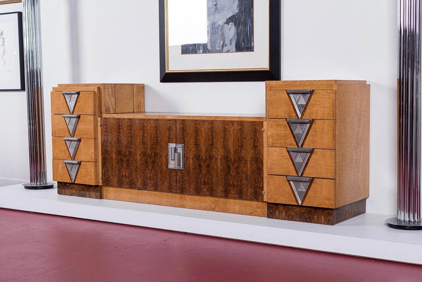 Antique Art Deco Burl Wood Credenza Sideboard or Bar Cabinet 8