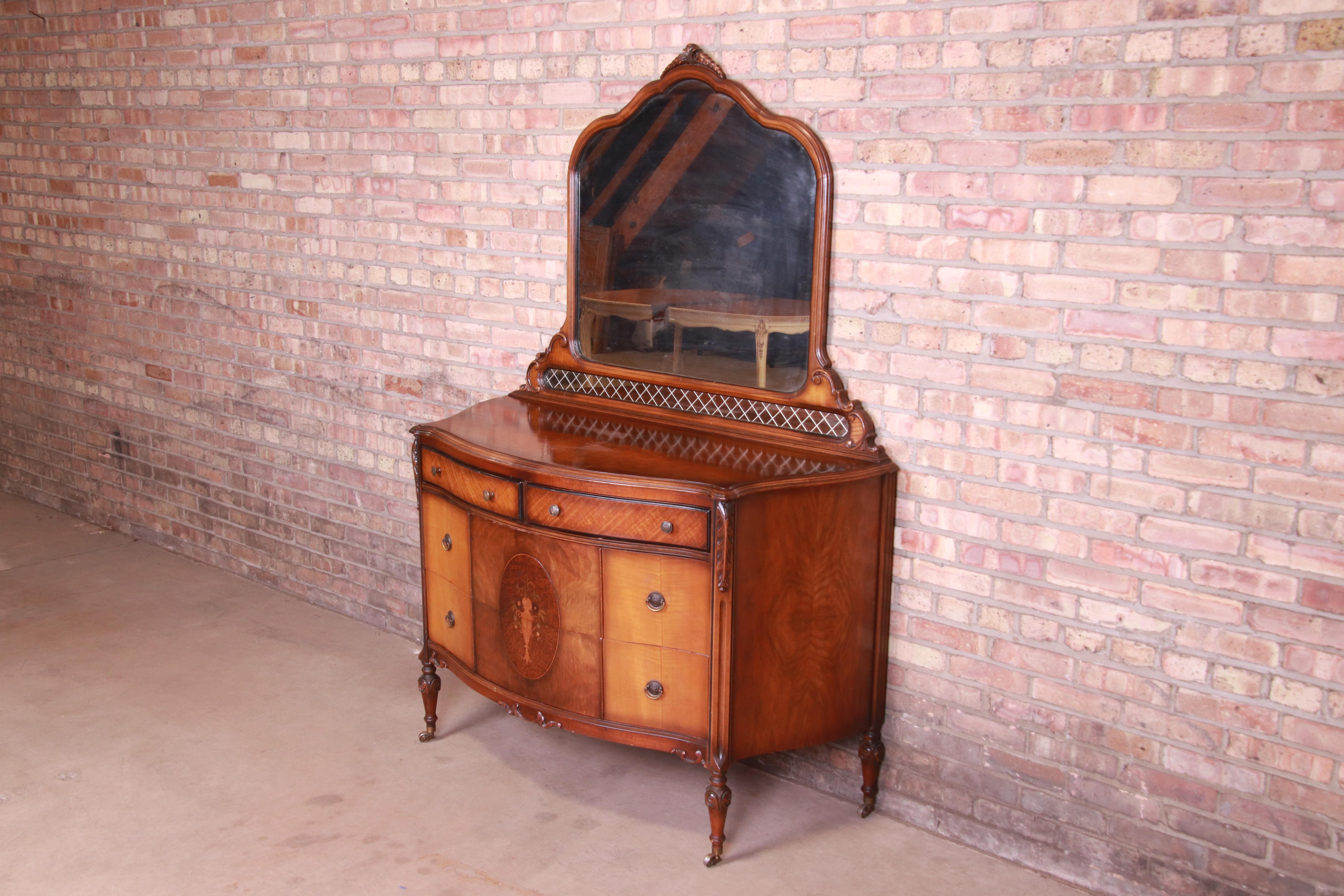 1920s dresser with mirror