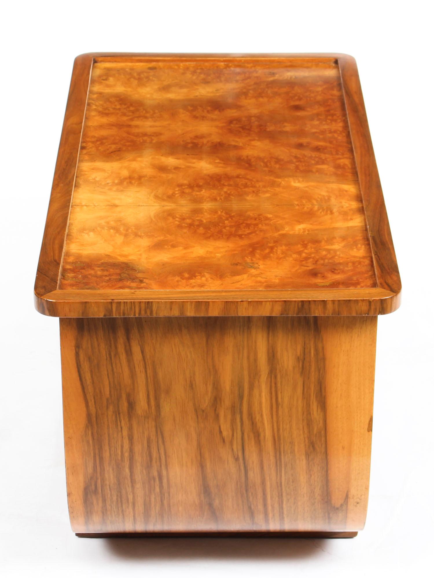 Antique Art Deco Burr Walnut Coffee Table, 1920s In Good Condition In London, GB