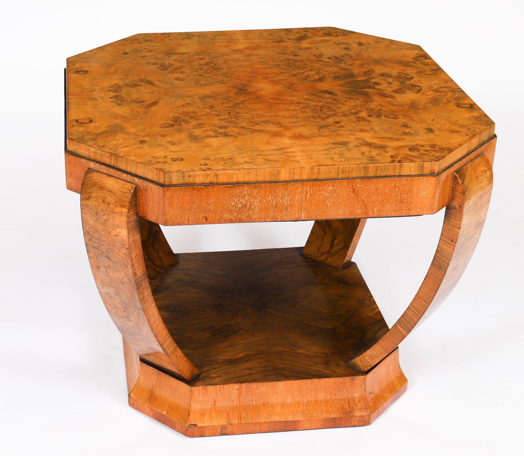 Table basse ancienne en ronce de noyer Art Deco 20ème siècle en vente 3