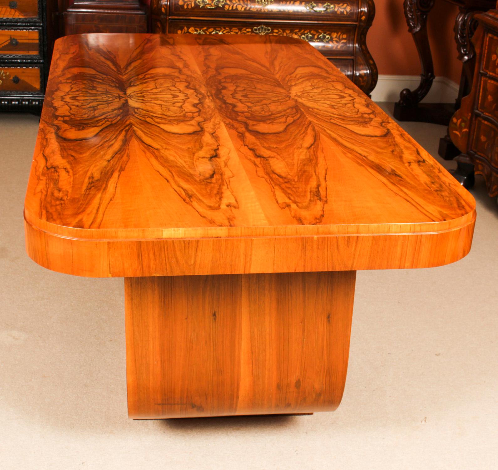 Antique Art Deco Burr Walnut Dining Table & 8 Cloud Back Chairs 1930s In Good Condition In London, GB