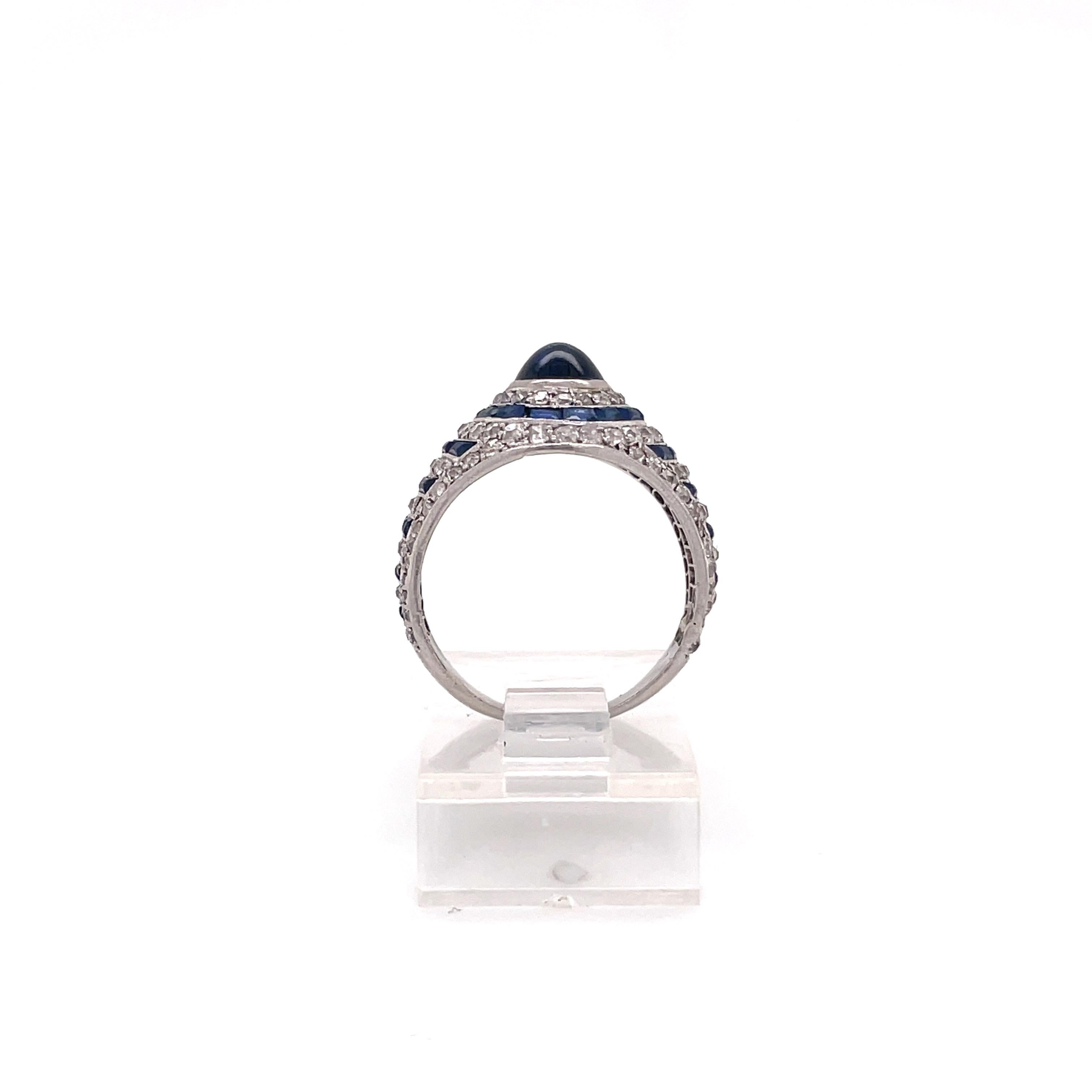 Antique Art Deco Cabochon Sapphire and Diamonds Platinum Ring For Sale 3