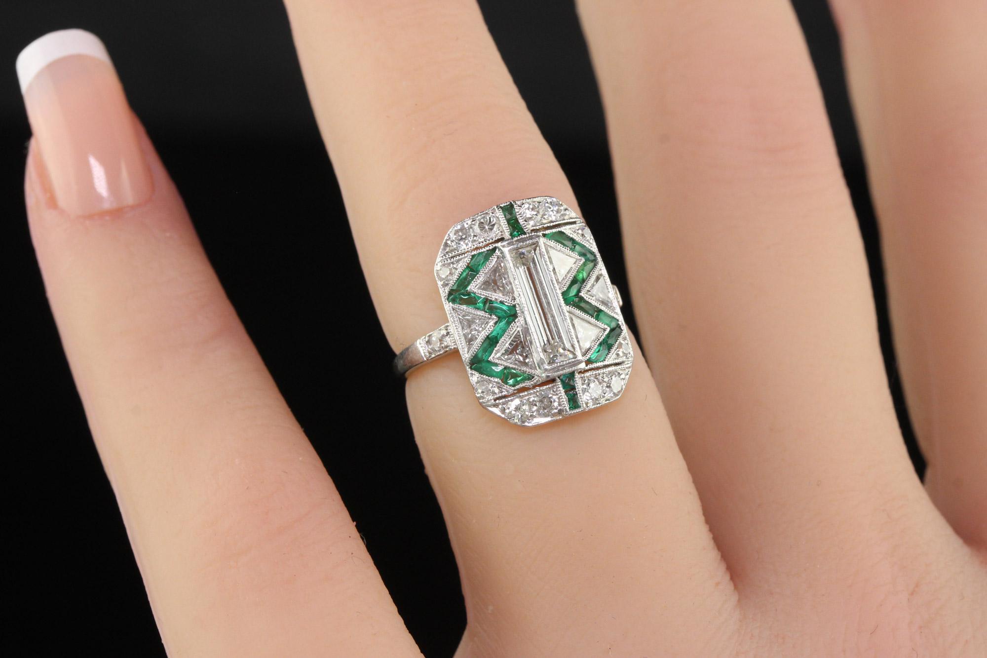 Antique Art Deco Cartier Old Baguette Diamond and Emerald Cocktail Ring For Sale 2