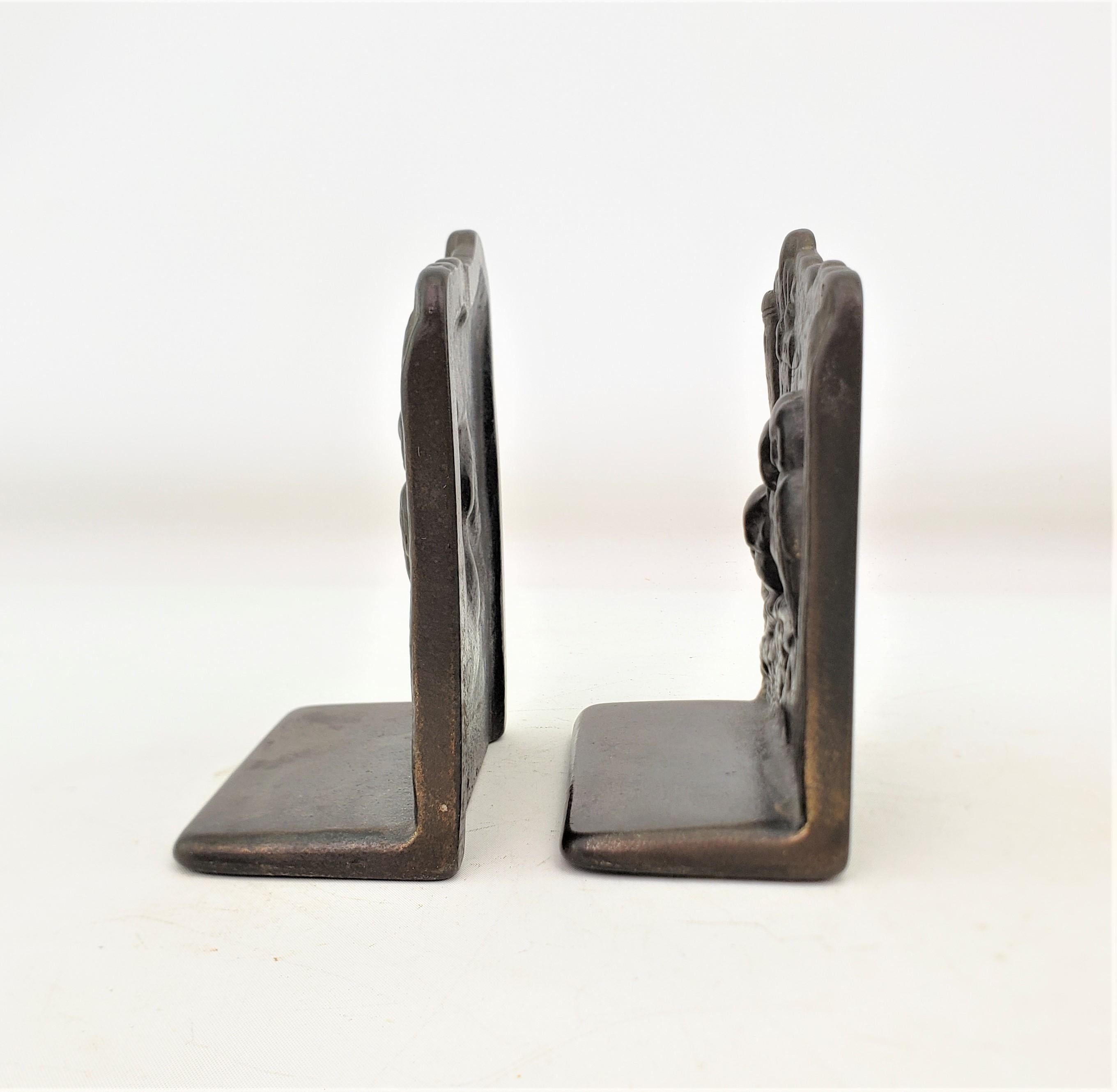 Antique Art Deco Cast & Patinated Bookends Depicting Three Perched Owls In Good Condition For Sale In Hamilton, Ontario