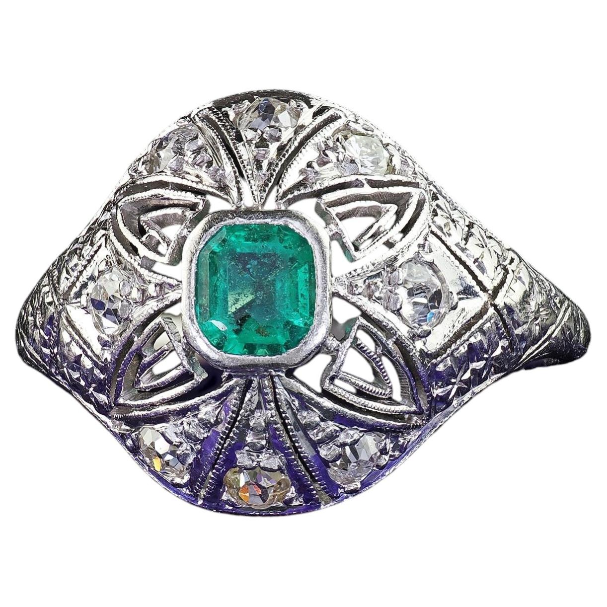 Antike Art-Déco-CD Peacock Platinum – Ring mit kolumbianischem Smaragd und Diamanten in Filigranausführung im Angebot