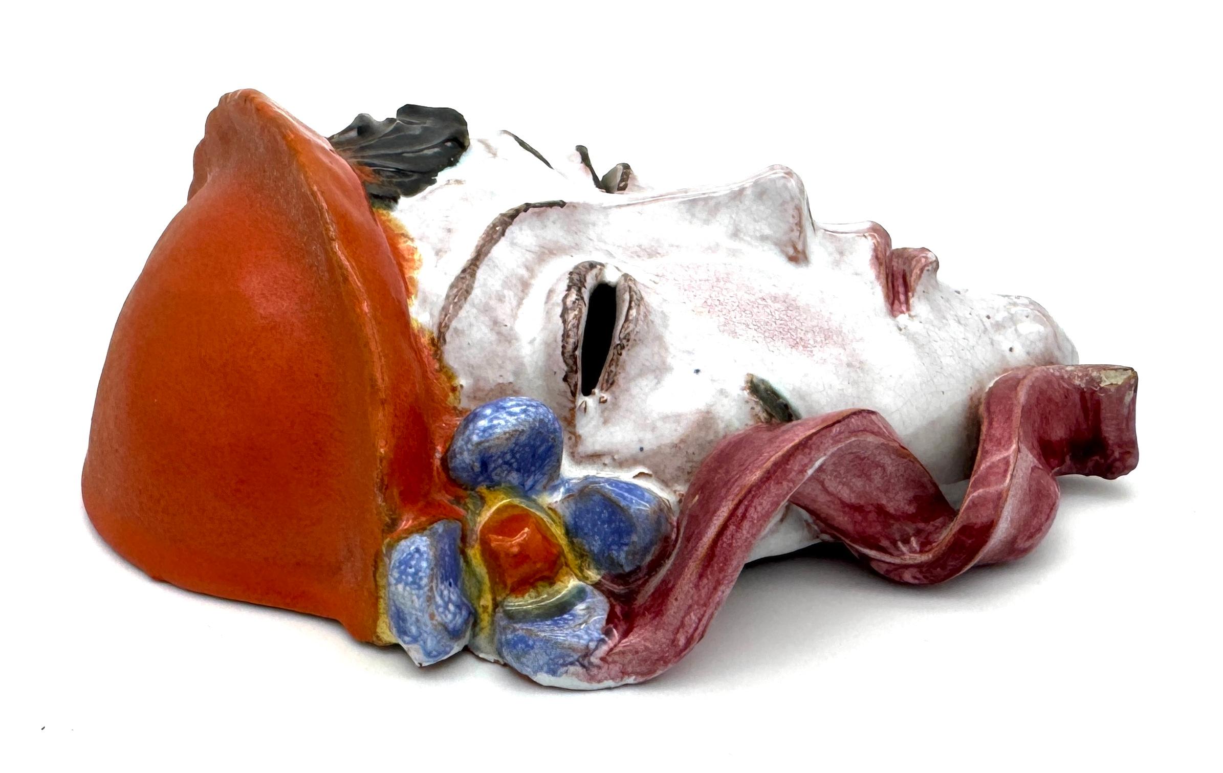 Antique Art Deco Ceramic Wall Masque Woman Black Hair Red Hat Ribbon Flower In Good Condition For Sale In Munich, DE