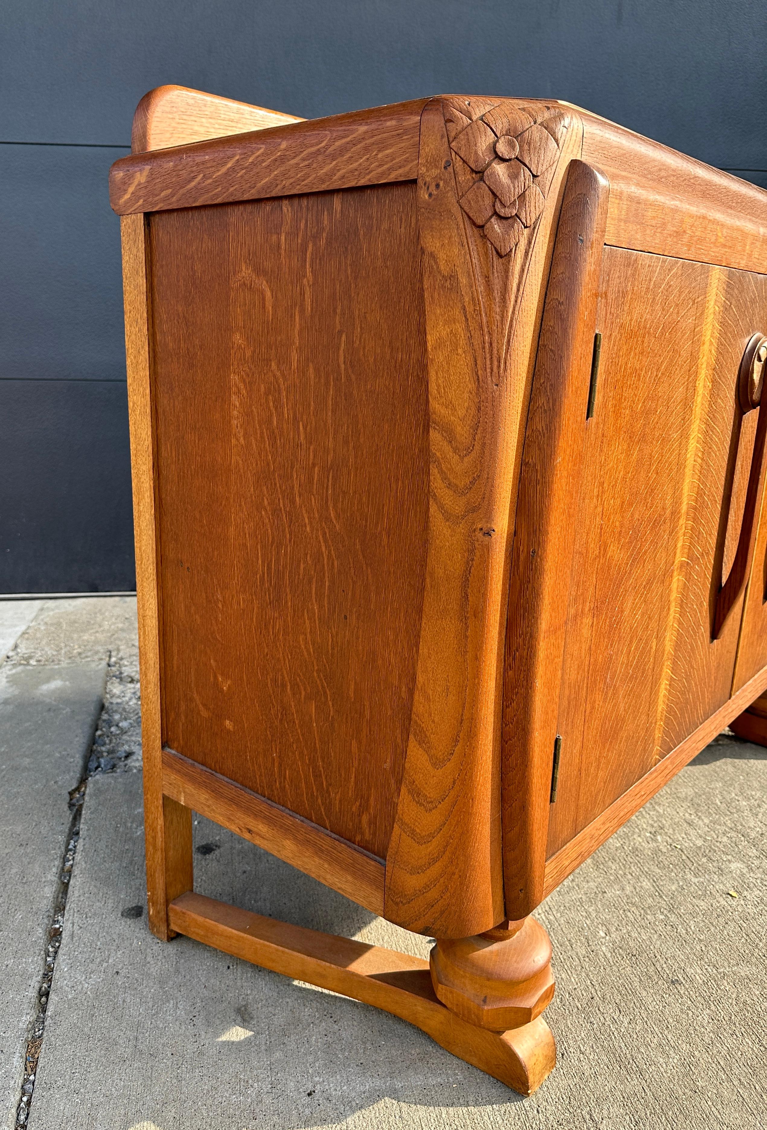 Oak Antique Art Deco Chest of Drawers / Sideboard Buffet / Console, circa 1920s