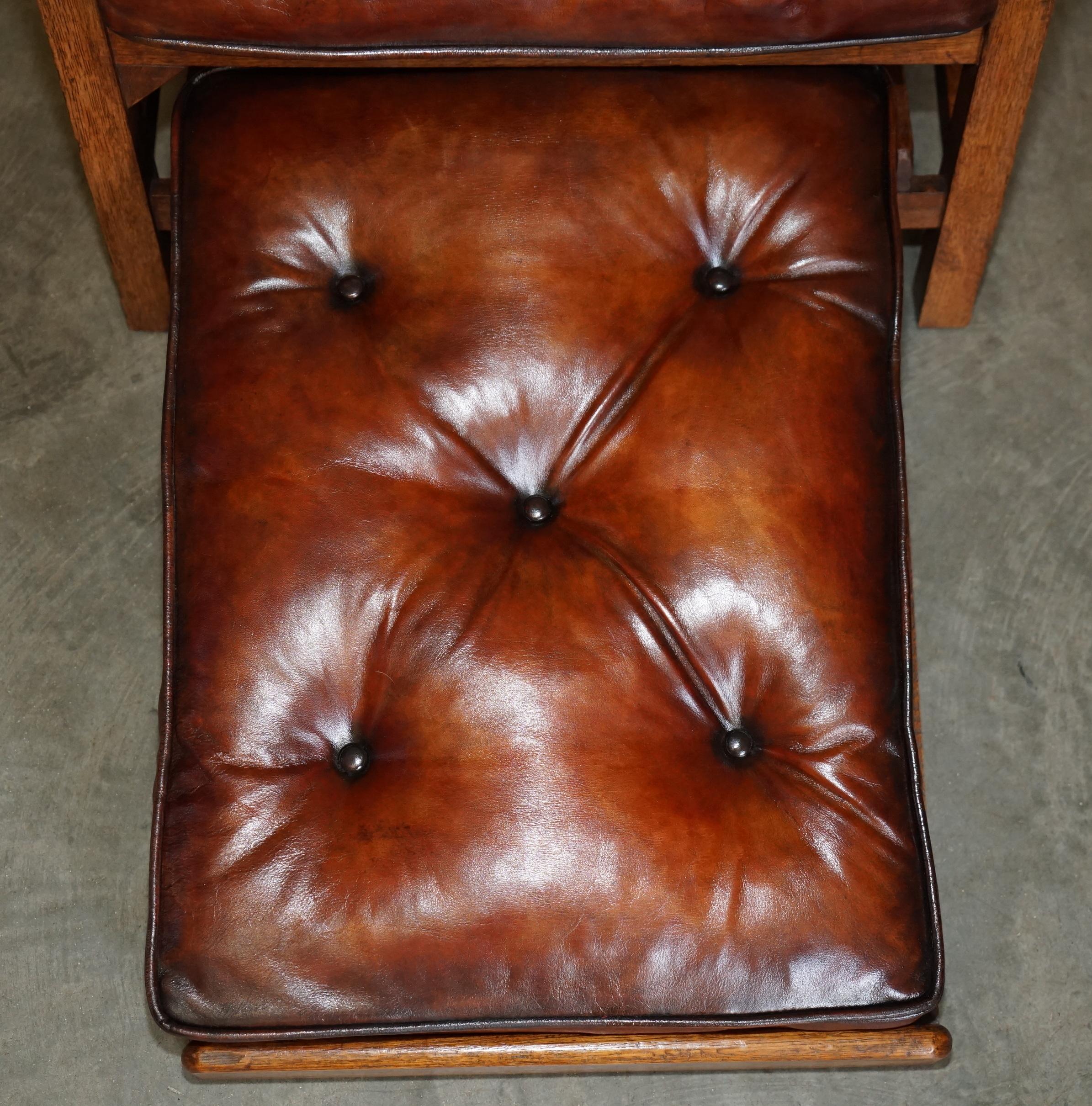 ARTE ANTIQUES DECO Chesterfield in pelle marrone, poltrona da scrivania con ripiano per scrivere in vendita 4