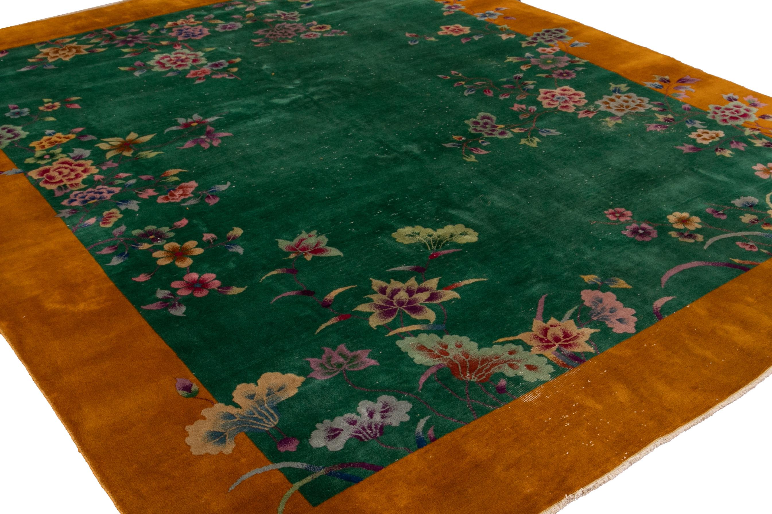 Antique Art Deco Chinese Handmade Wool Rug For Sale 3