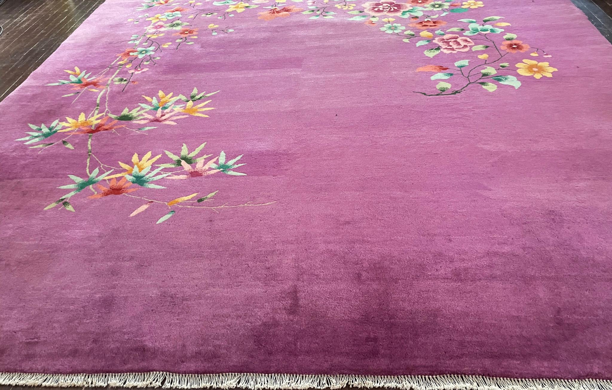 Antique Art Deco Chinese Oriental Carpet, Excellent For Sale 2
