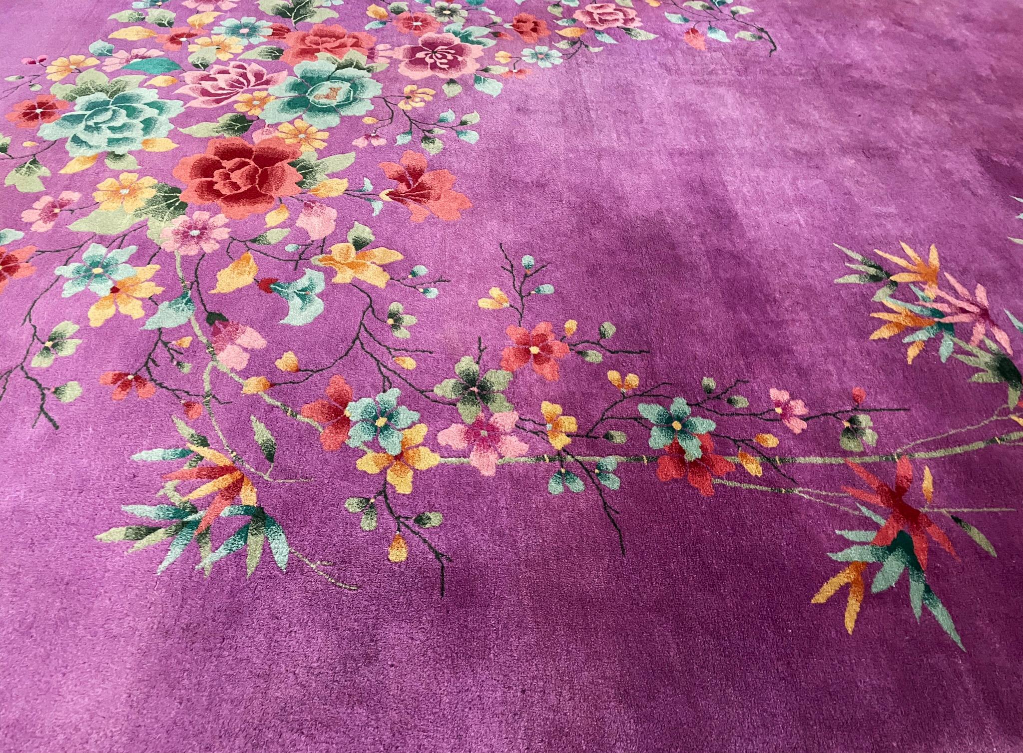 Antique Art Deco Chinese Oriental Carpet, Excellent For Sale 3