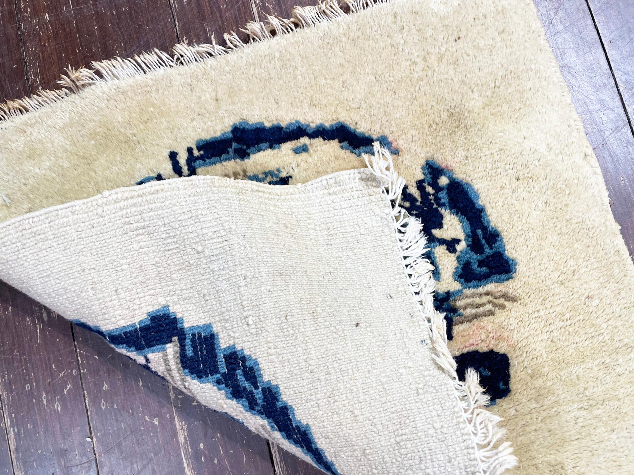 Laine Arte Antiques Art Deco Chinese Peking Dragon Rug en vente