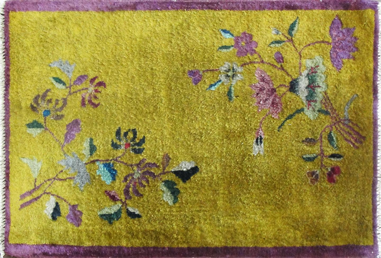 This wonderful Art Deco carpet was made in China, circa 1910s or 1920s. Measures: 2' x 2'10