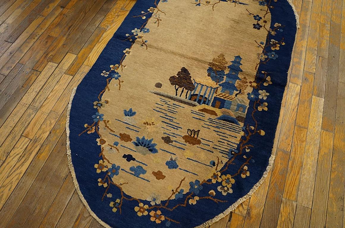 Ovaler chinesischer Art-Déco-Teppich aus den 1920er Jahren (3' X 5'8