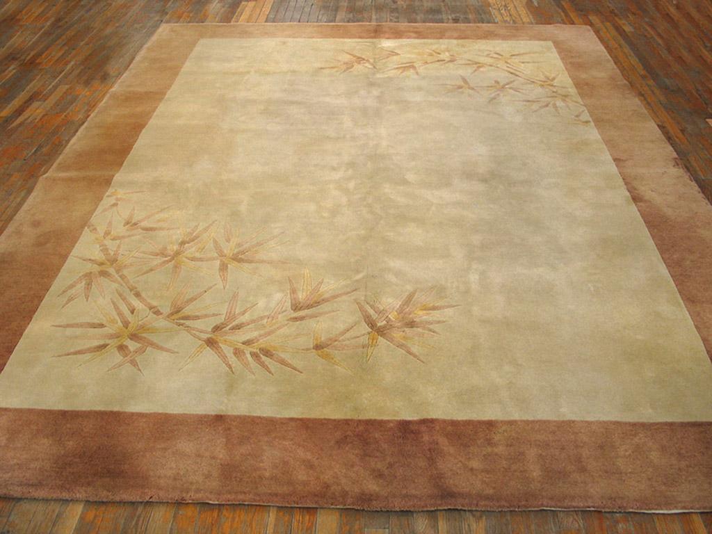 Antique Art Deco Chinese rug. Measures: 9'0