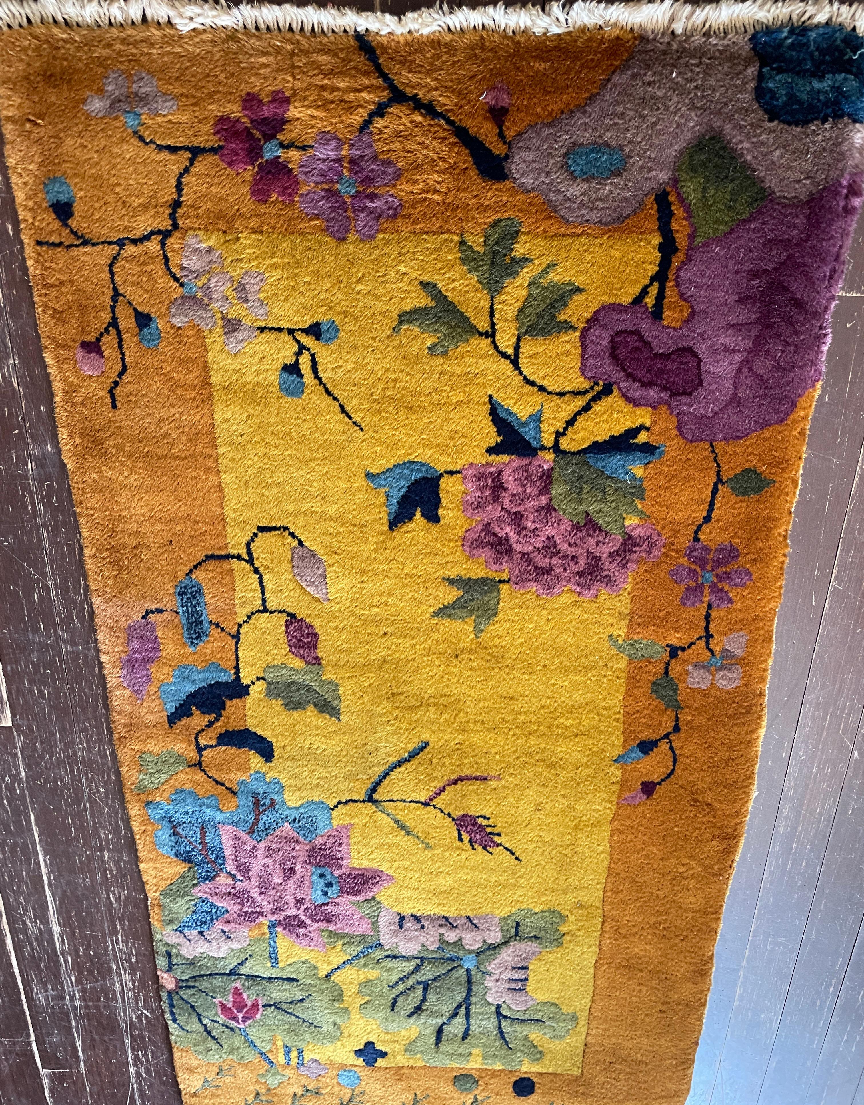 Antique Art deco Chinese Rug For Sale 4