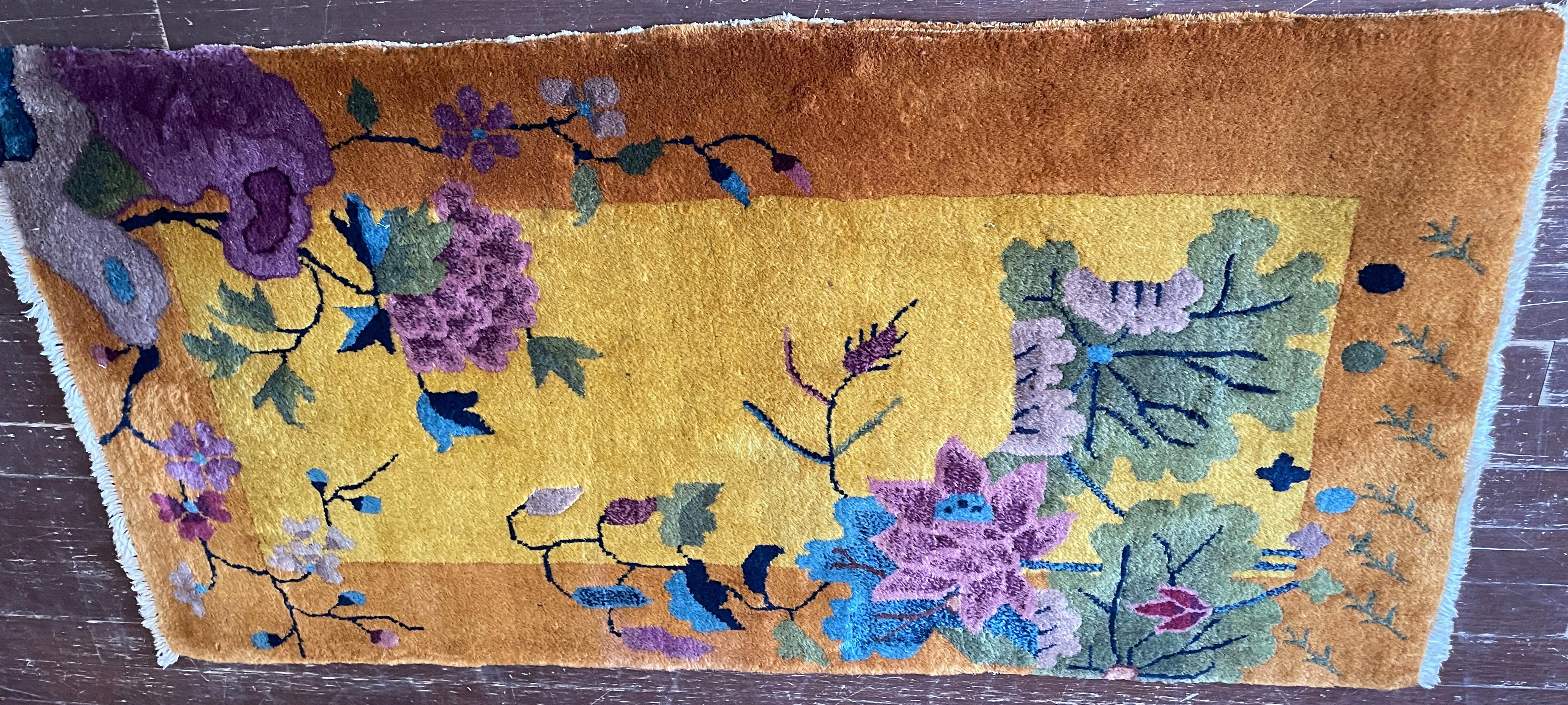Antique Art deco Chinese Rug For Sale 1