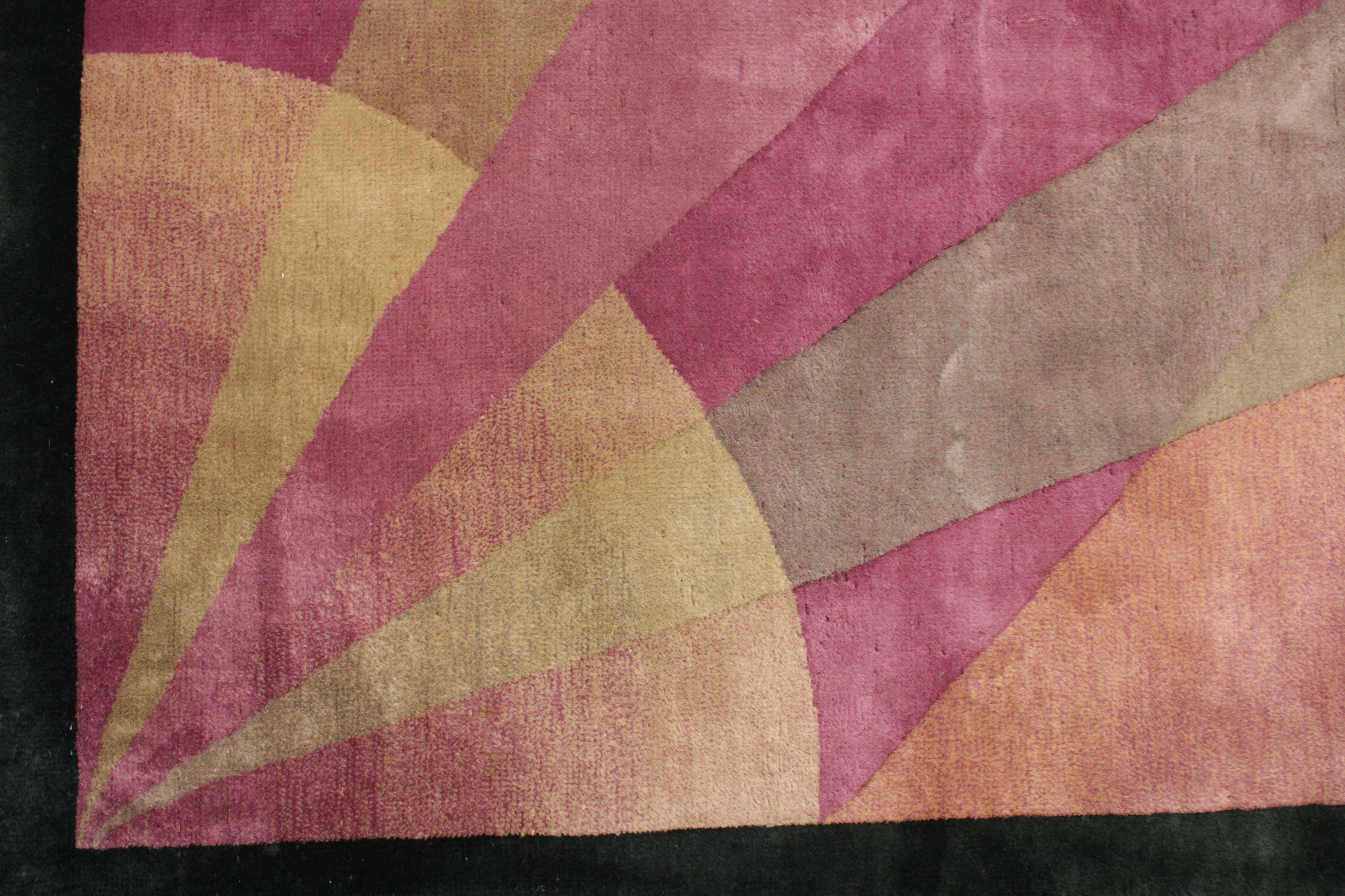 Tapis chinois Art déco ancien avec design abstrait de Nichols & Co. Bon état - En vente à Milan, IT