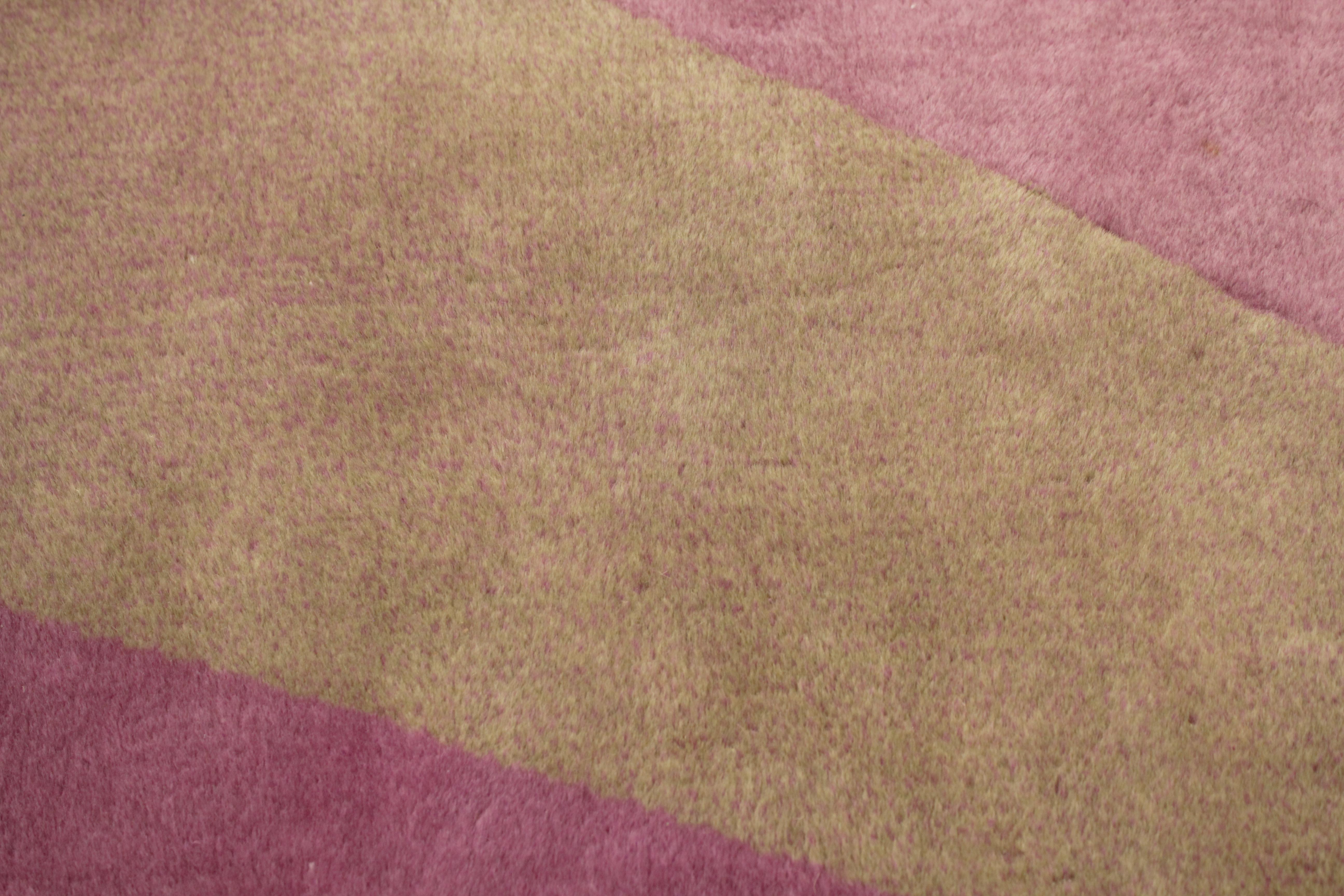 Laine Tapis chinois Art déco ancien avec design abstrait de Nichols & Co. en vente