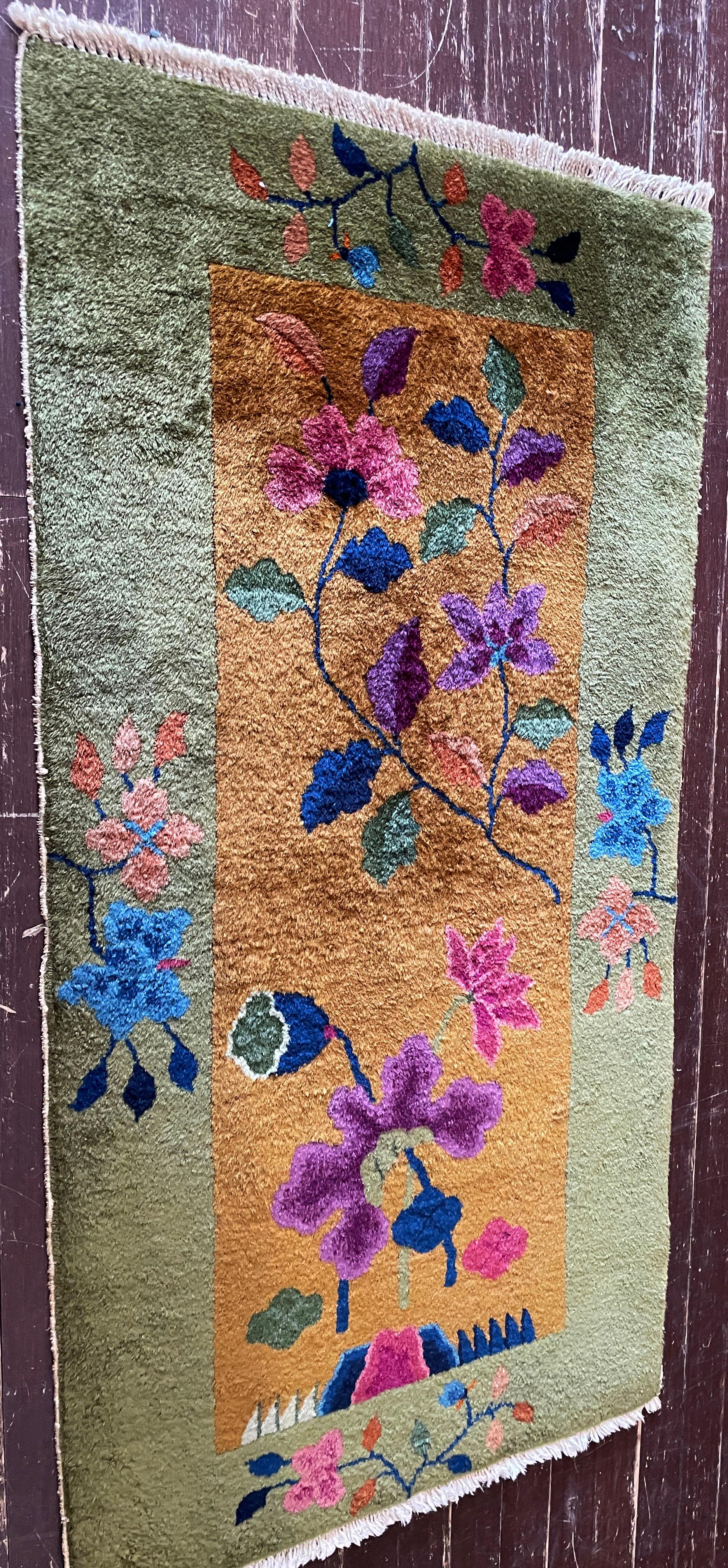 Antique Art deco Chinese Rugs For Sale 1