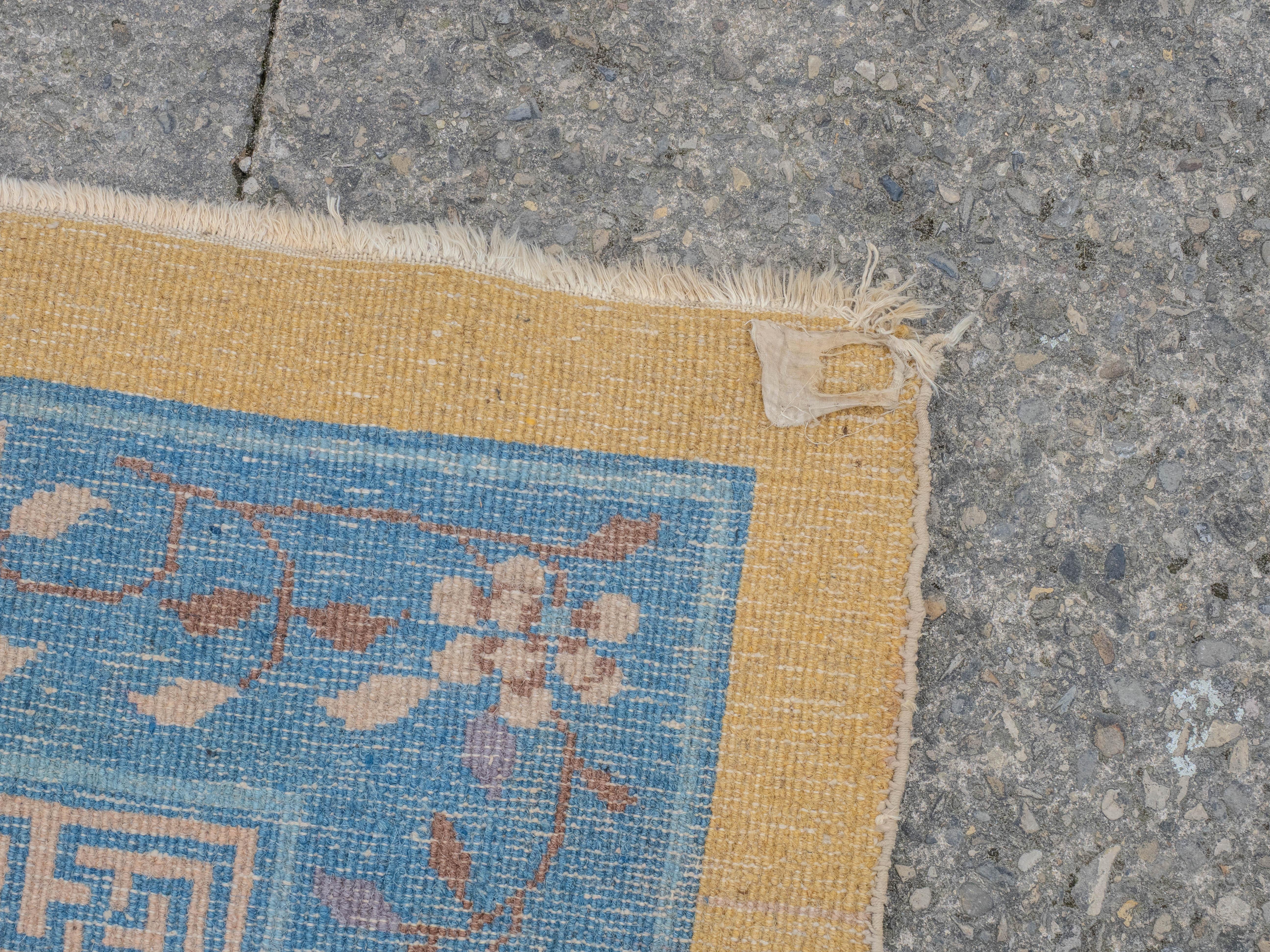 Antique Art Deco Chinese Yellow Blue Carpet 12' x 9' Circa 1920 (371x274cm Rug) For Sale 10