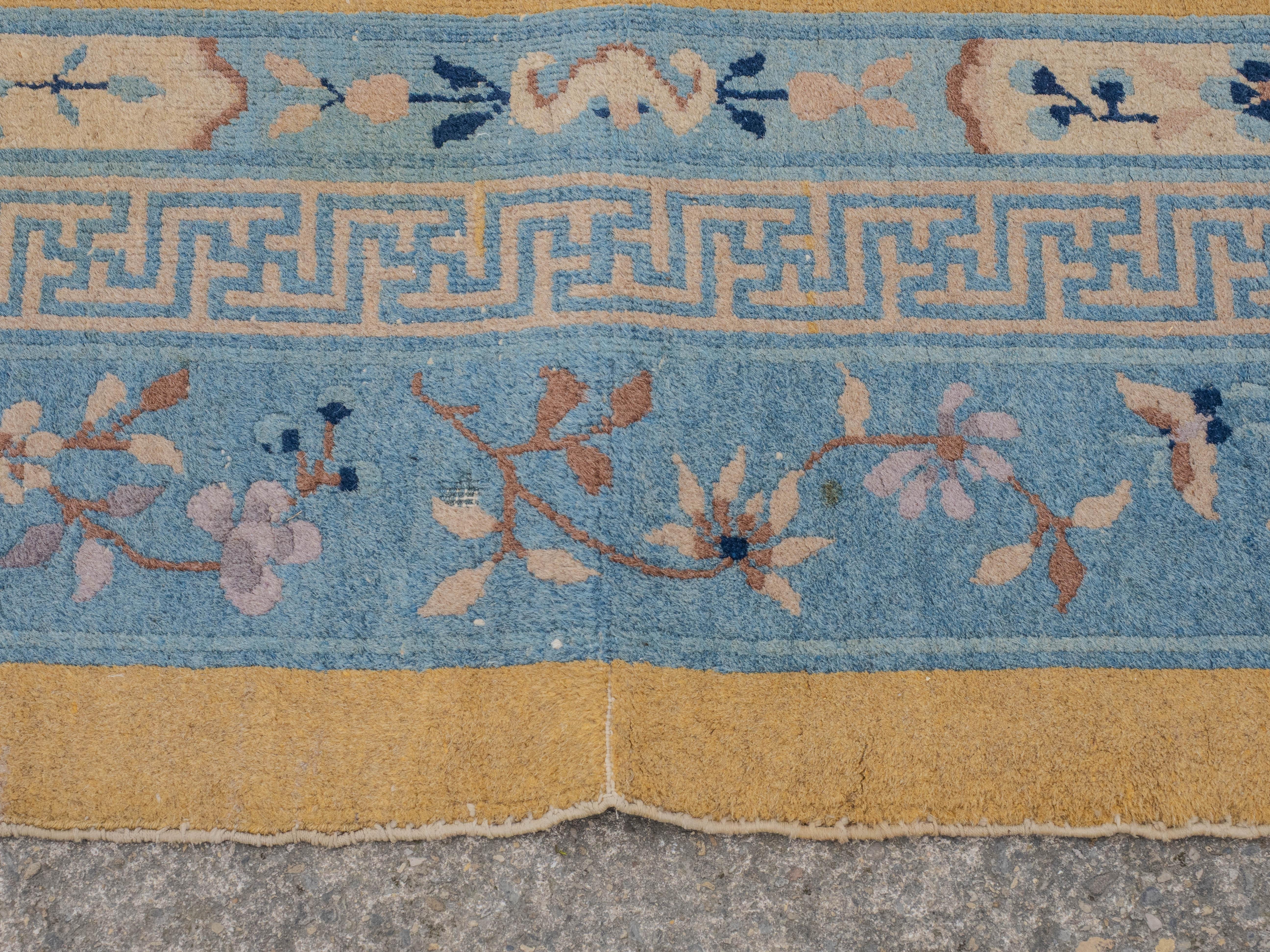 Antique Art Deco Chinese Yellow Blue Carpet 12' x 9' Circa 1920 (371x274cm Rug) For Sale 3