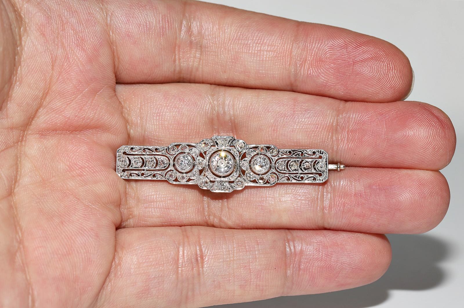 Antique Art Deco Circa 1920s 14k Gold Natural Diamond Decorated Brooch  For Sale 5