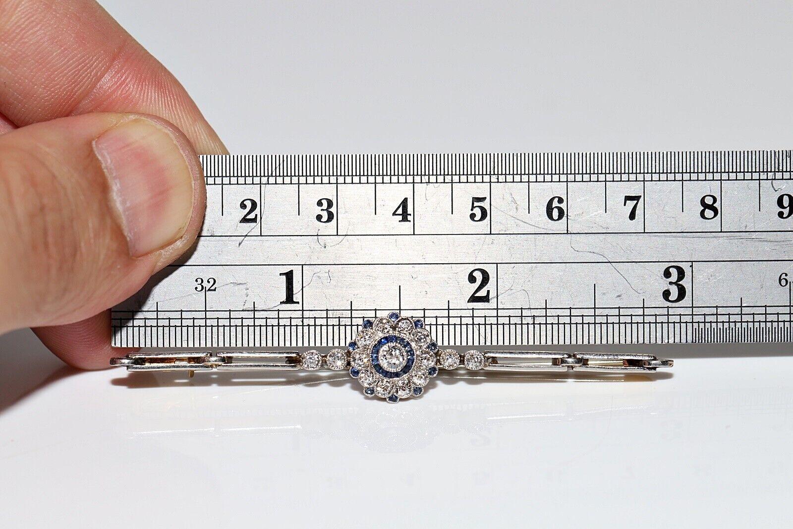 Antique Art Deco Circa 1920s 18k Gold Natural Diamond And Sapphire Brooch For Sale 6