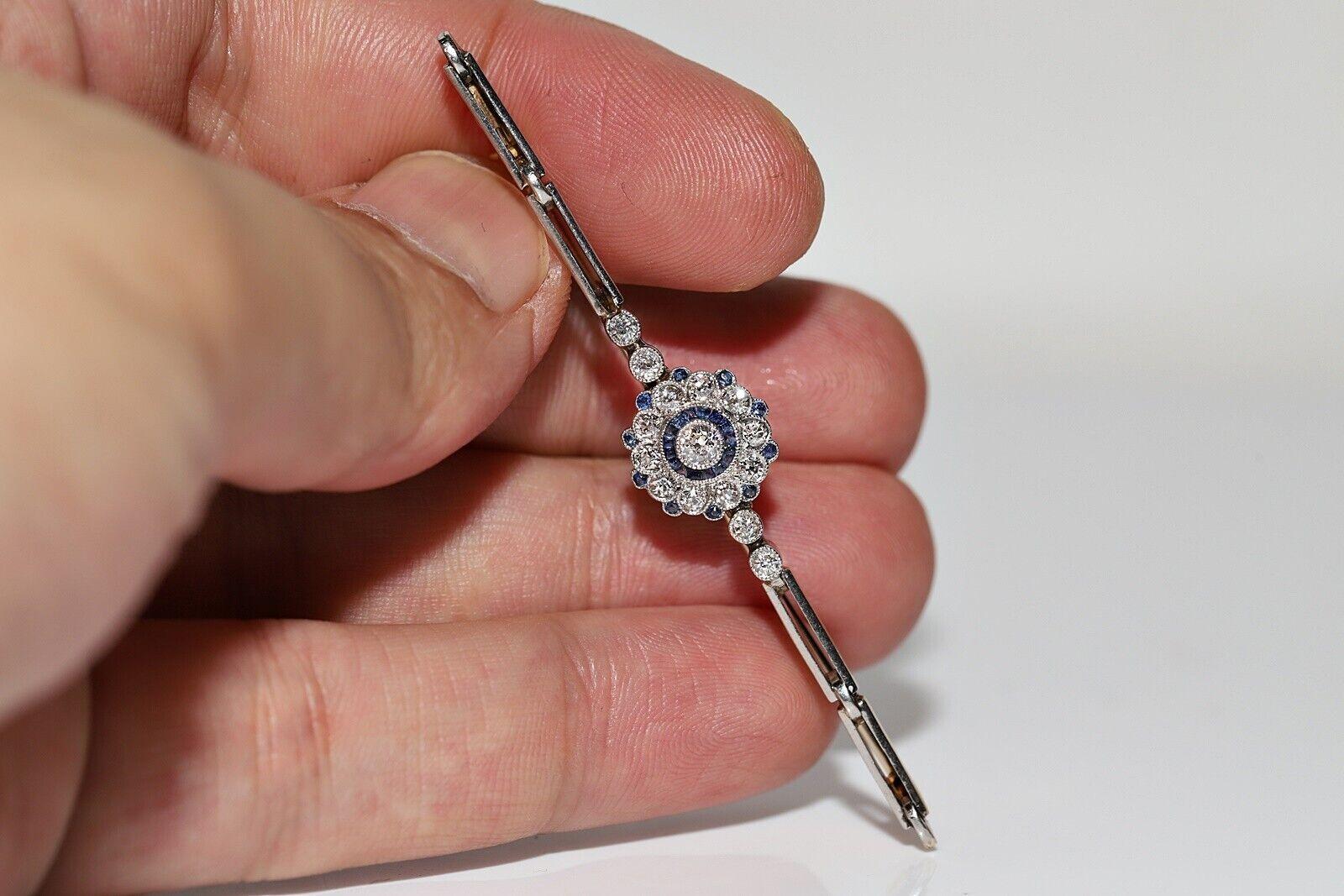 Women's Antique Art Deco Circa 1920s 18k Gold Natural Diamond And Sapphire Brooch For Sale