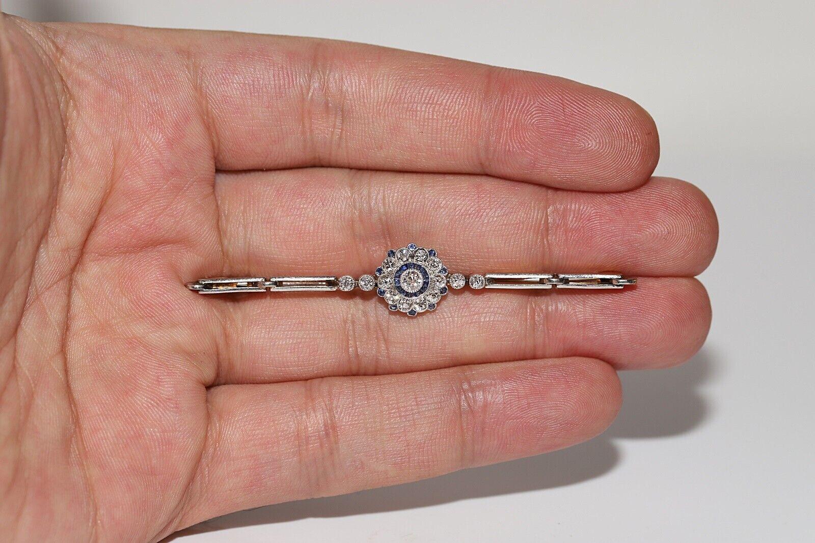 Antique Art Deco Circa 1920s 18k Gold Natural Diamond And Sapphire Brooch For Sale 2