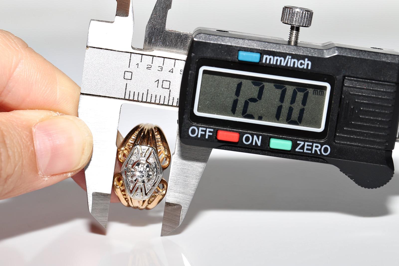 Bague Art déco ancienne des années 1920 en or 18 carats décorée de diamants naturels en vente 11