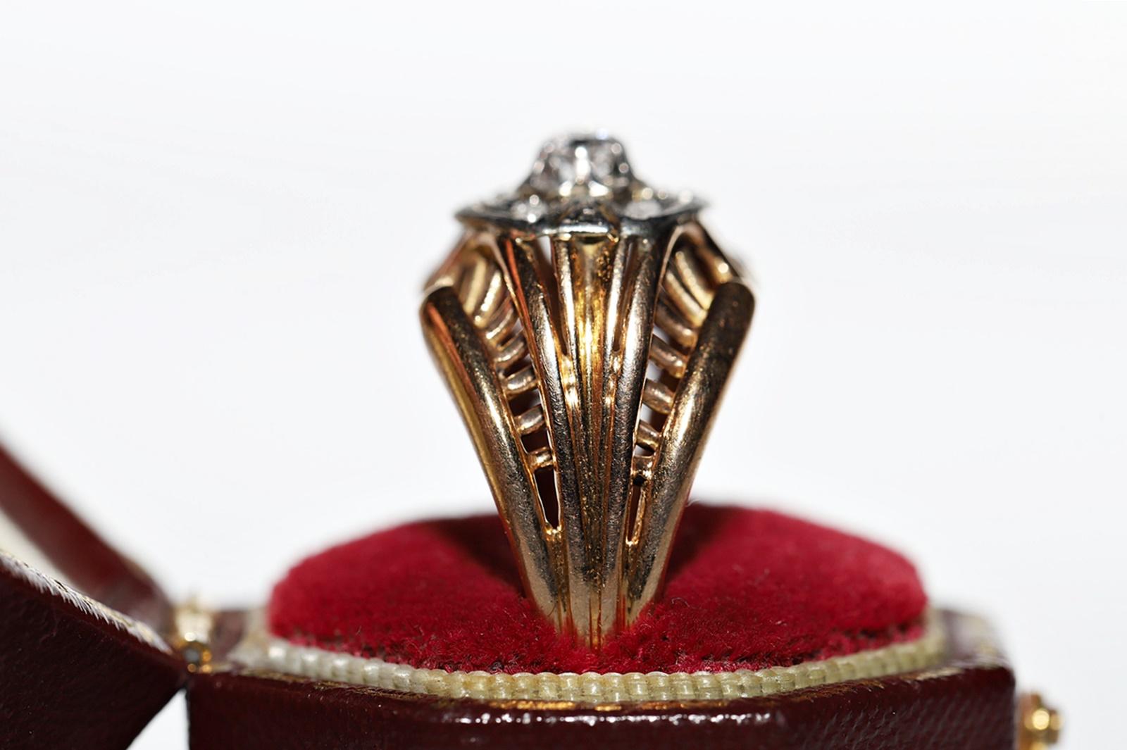 Antiker Art Deco Circa 1920er Jahre 18k Gold Natürlicher Diamant Dekorierter Ring  Damen im Angebot
