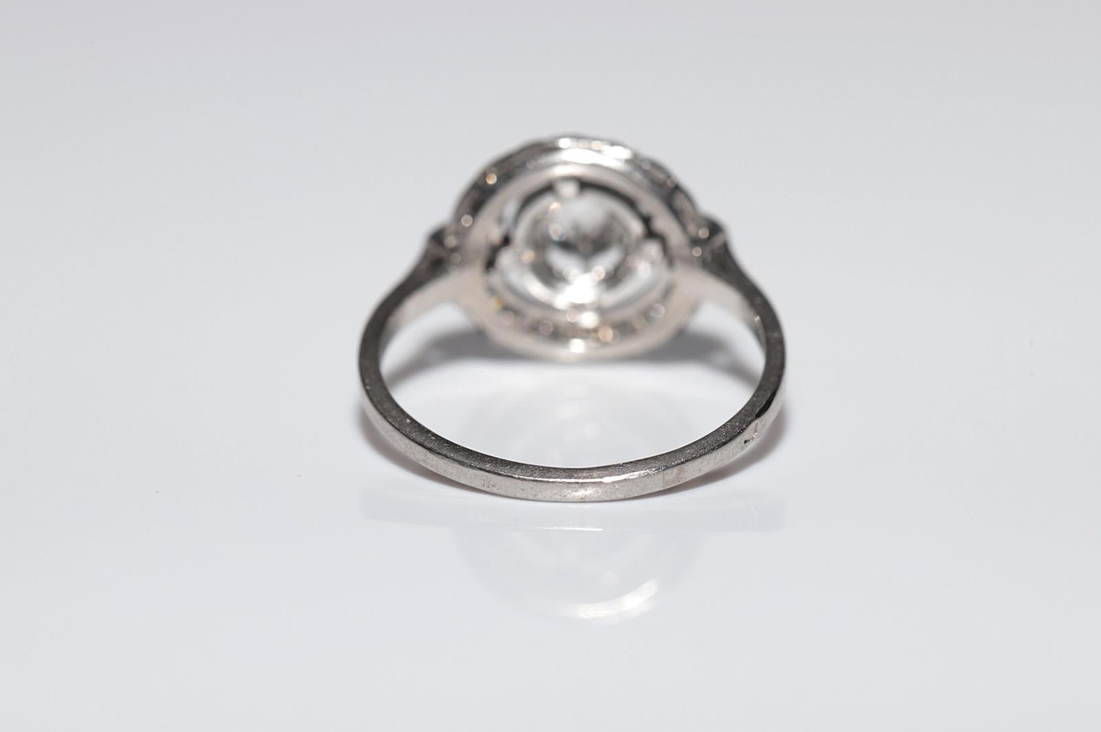 Bague Art déco ancienne des années 1920 en or 18 carats décorée de diamants naturels en vente 3