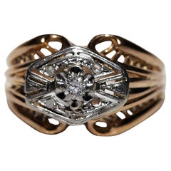 Antique Art Deco Circa 1920s 18k Gold Natural Diamond Decorated Ring