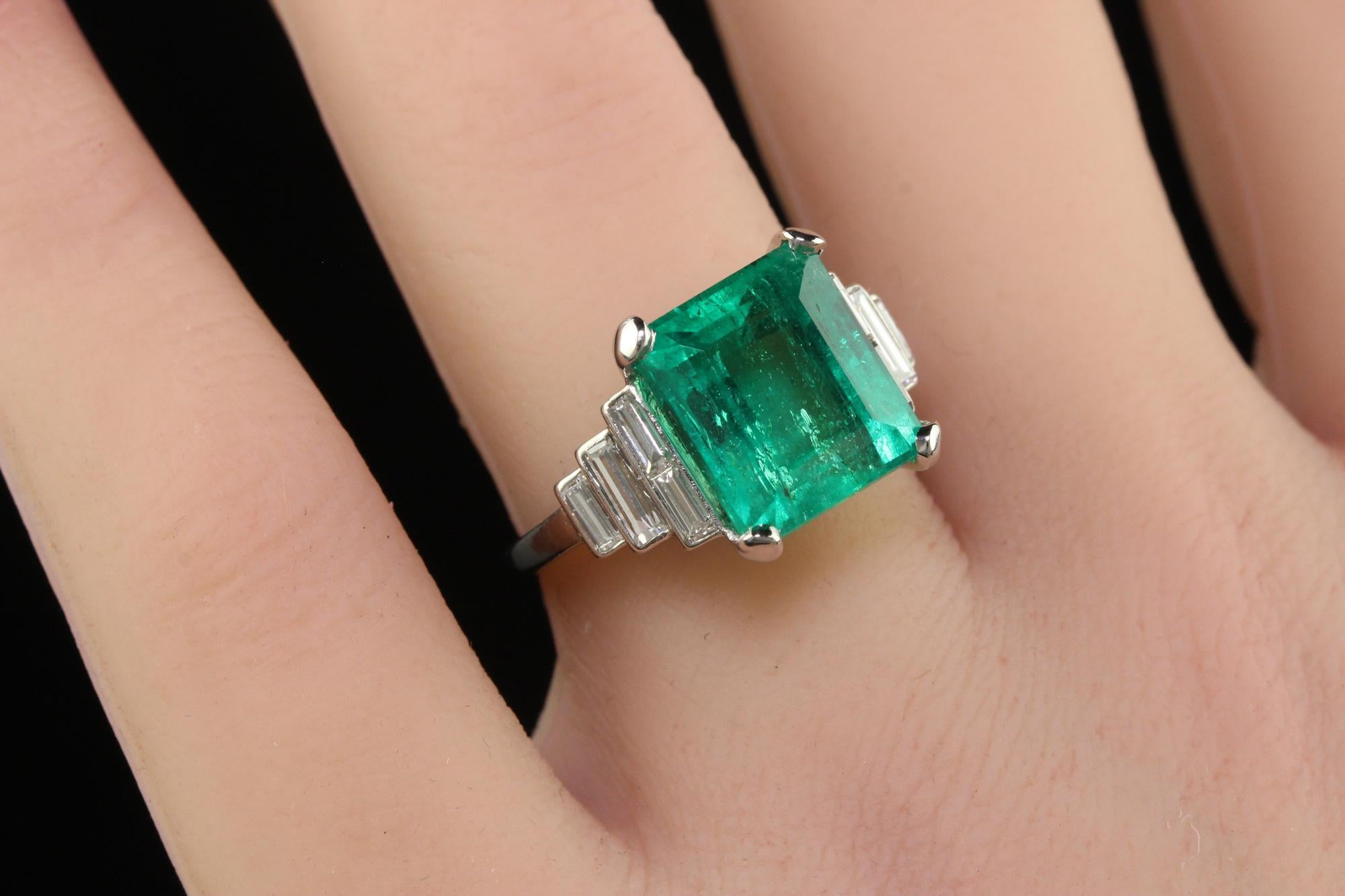 Antique Art Deco Colombian Natural Emerald and Baguette Diamond Ring - GIA For Sale 5