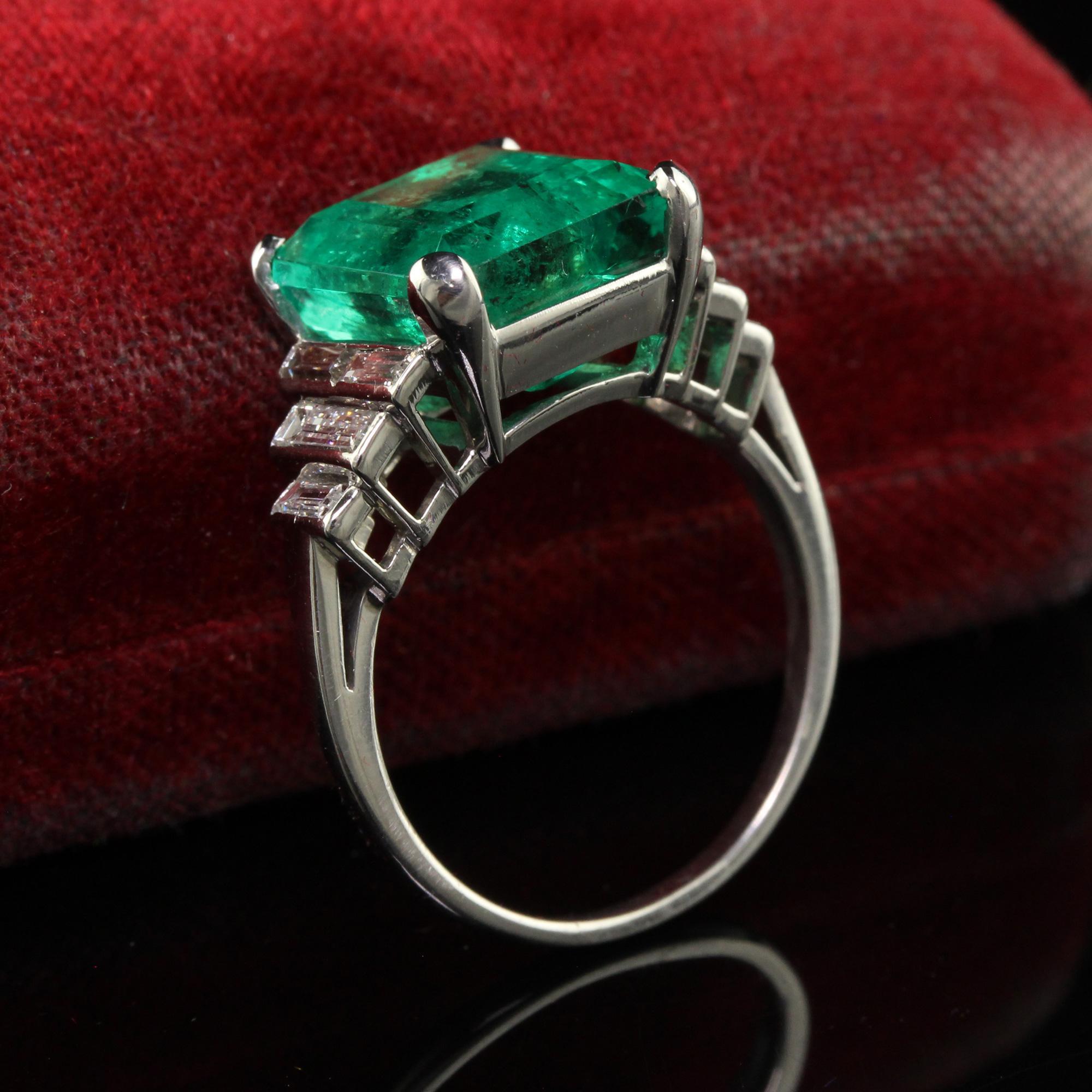 Octagon Cut Antique Art Deco Colombian Natural Emerald and Baguette Diamond Ring - GIA For Sale