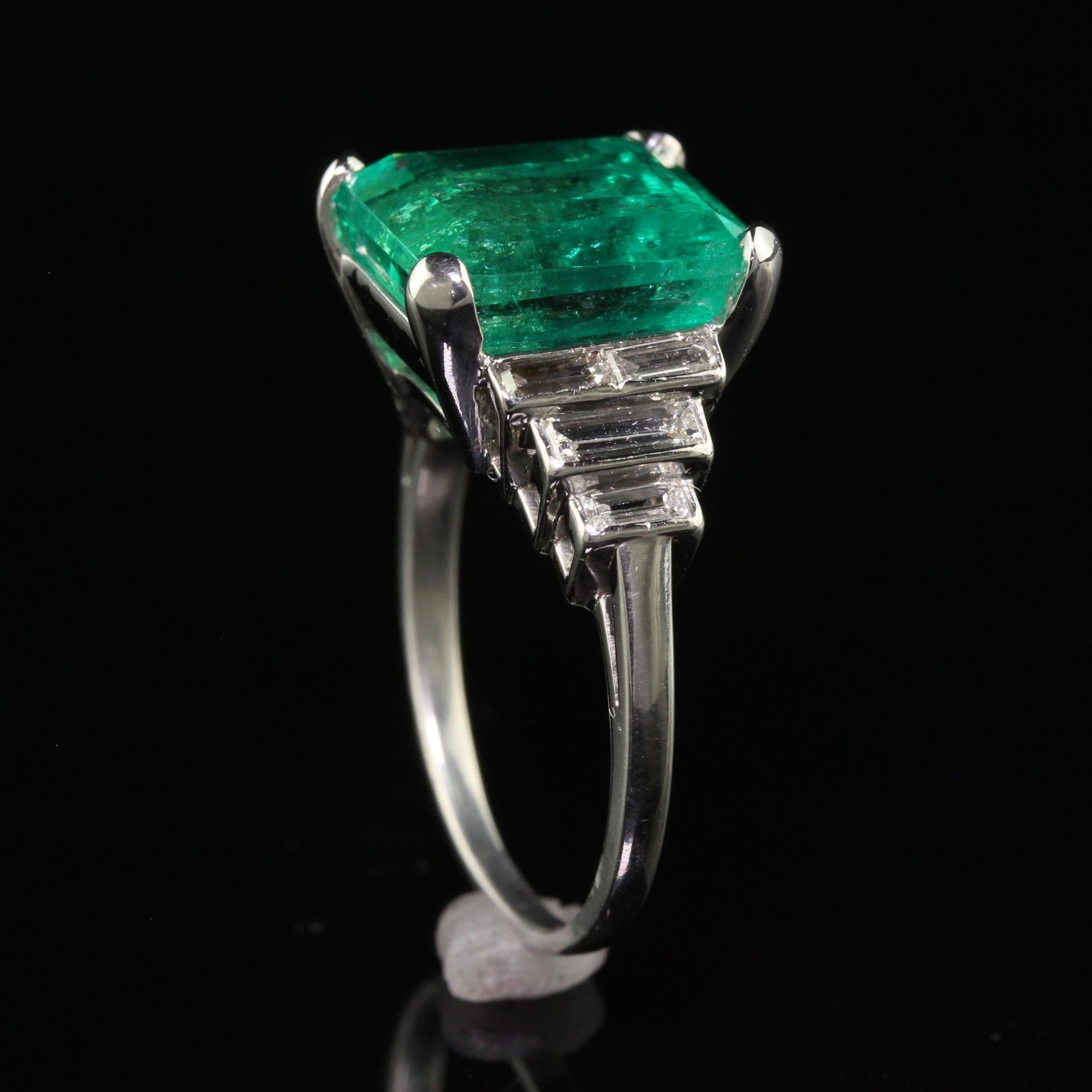 Antique Art Deco Colombian Natural Emerald and Baguette Diamond Ring - GIA For Sale 4