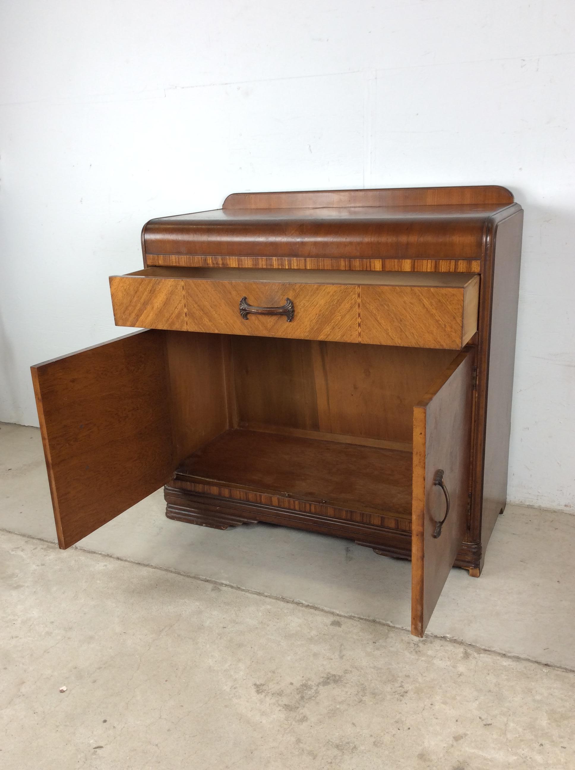 Antica credenza compatta Art Deco con piano a cascata in vendita 3