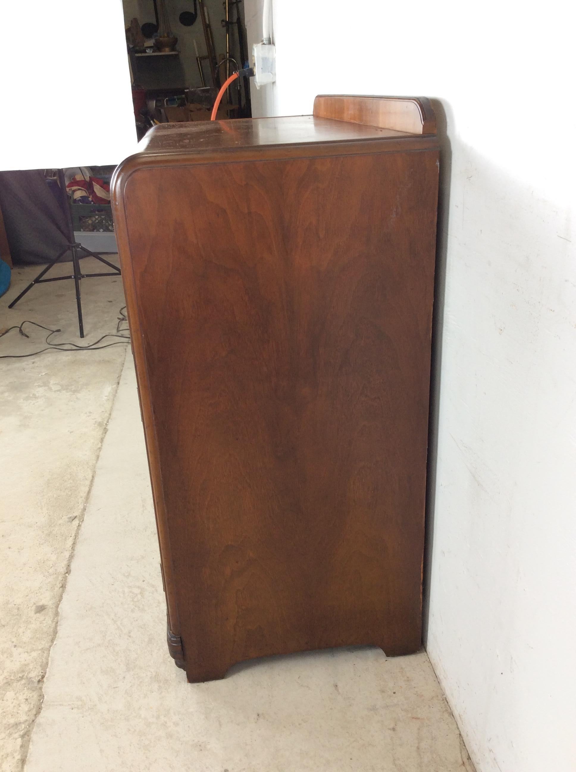 Antica credenza compatta Art Deco con piano a cascata in vendita 7