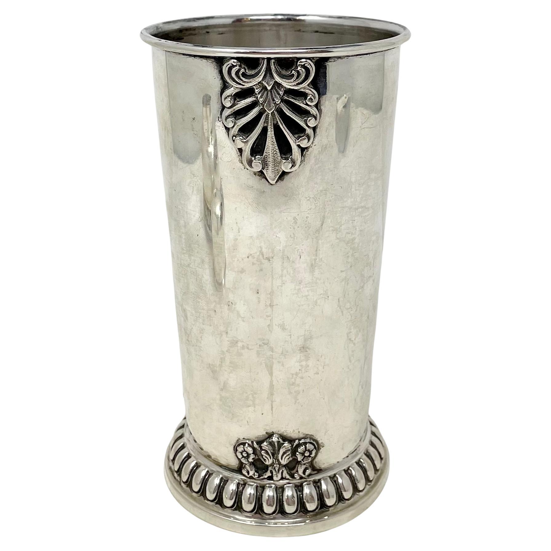 Argent Shaker à cocktail Art déco continental en argent sterling ancien, vers 1920-1930. en vente