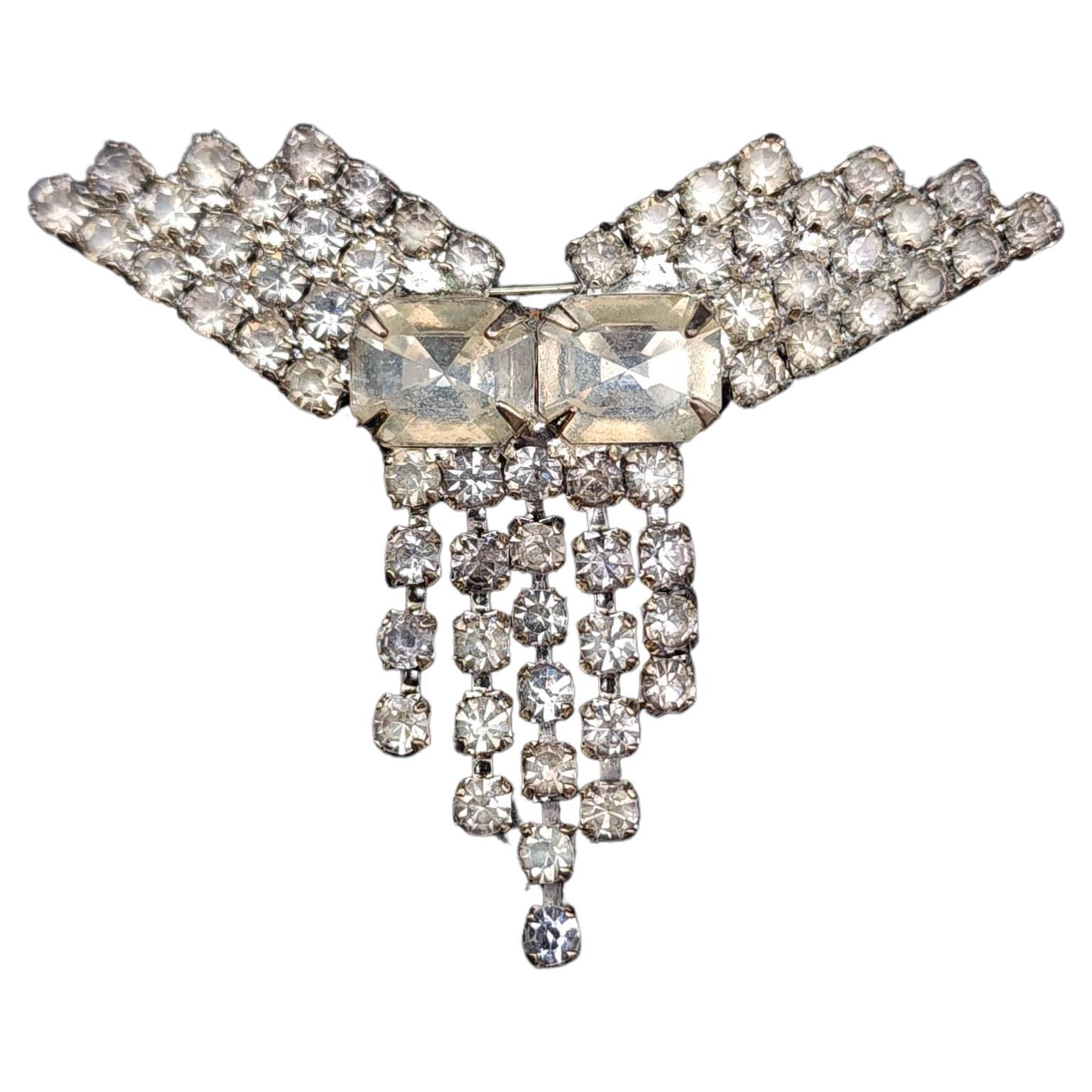  Antique Art Deco Crystal Tassel Pin in Silver Tone, Clear Crystals For Sale