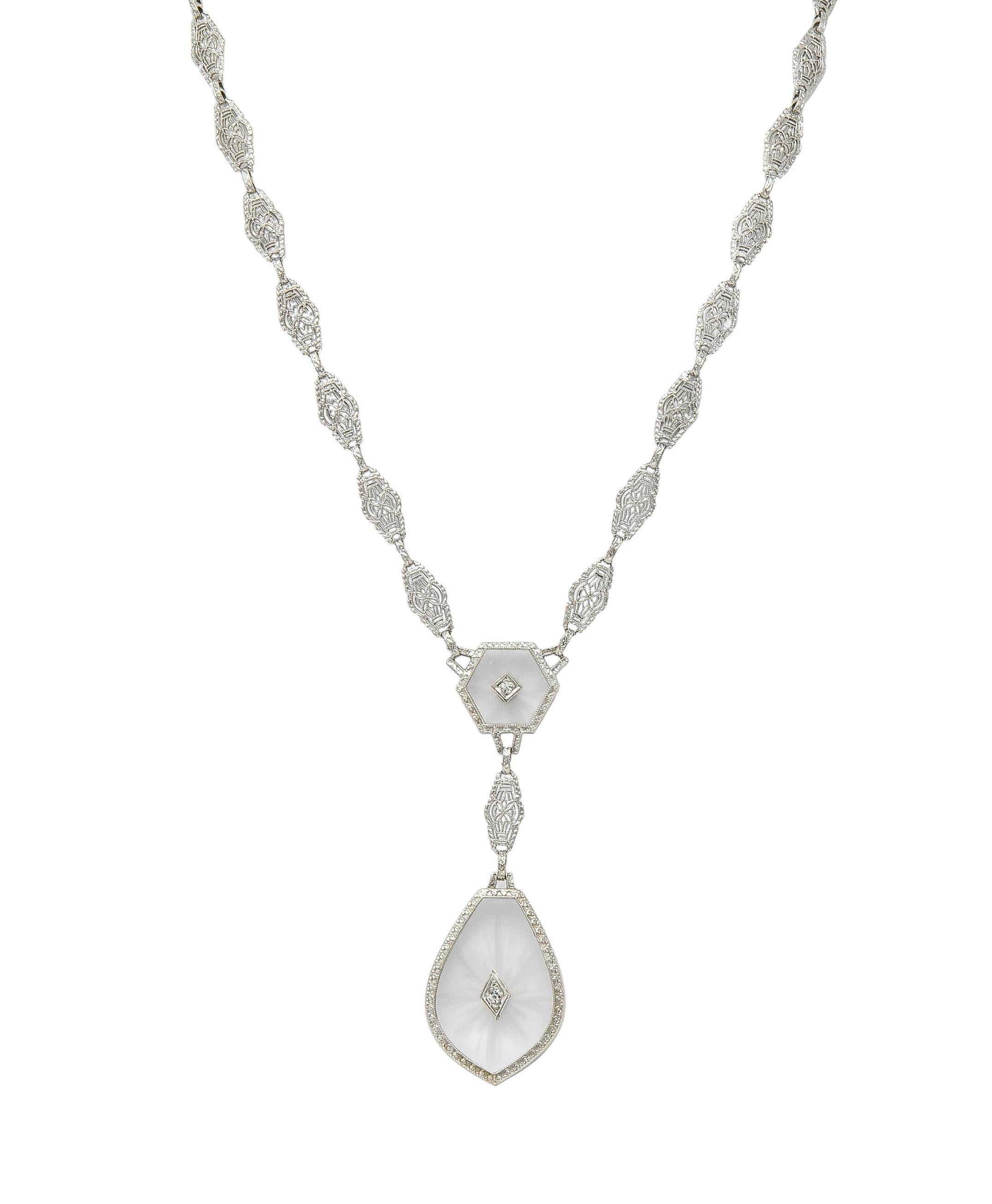 Collana a goccia in oro bianco 14K e platino con diamante e canfora in stile antico Art Deco in vendita 4