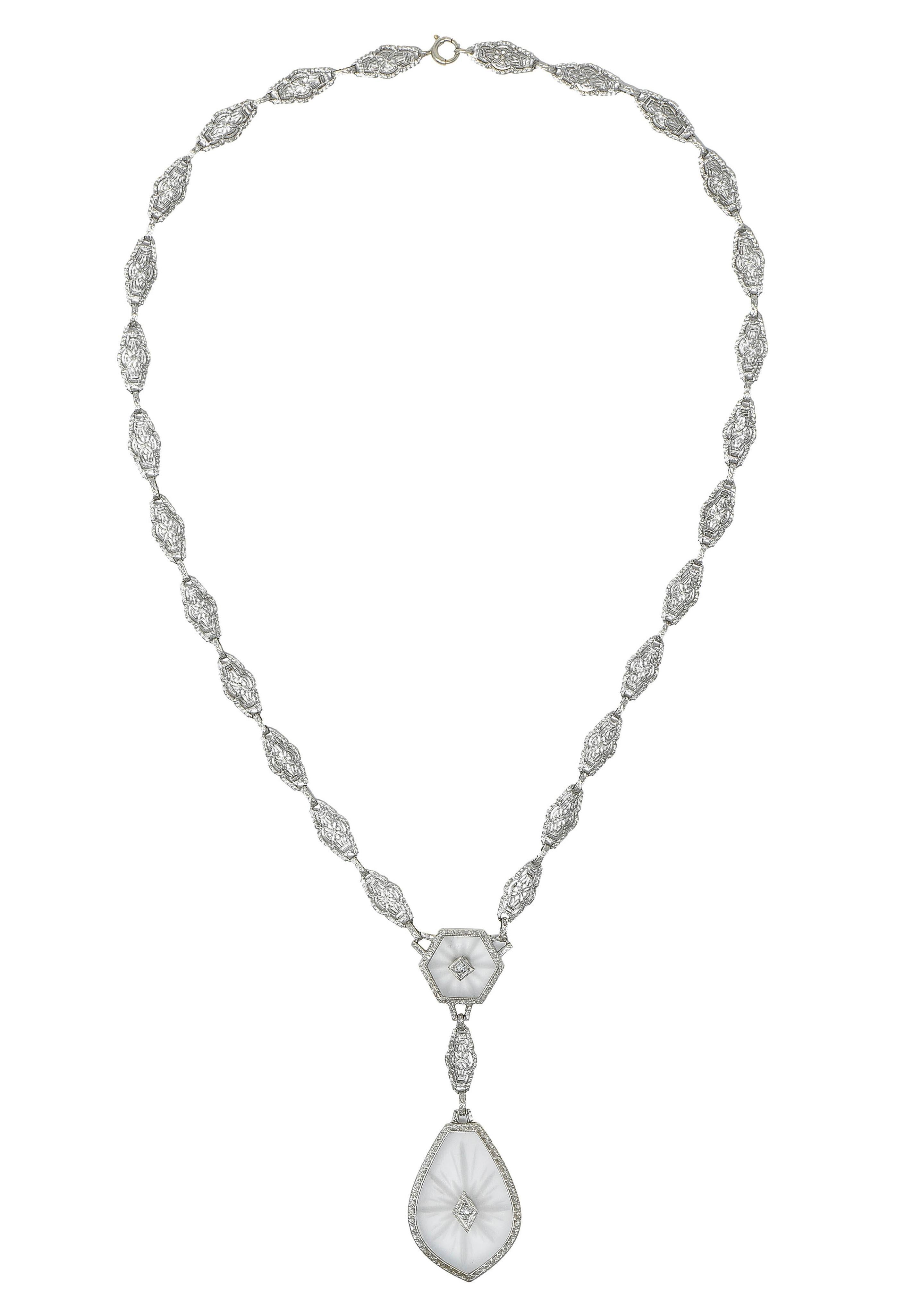 Collana a goccia in oro bianco 14K e platino con diamante e canfora in stile antico Art Deco in vendita 5