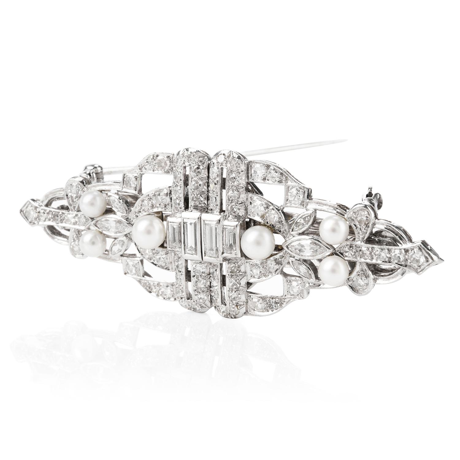 Antique Art Deco Diamond Crown Platinum Brooch In Excellent Condition In Miami, FL