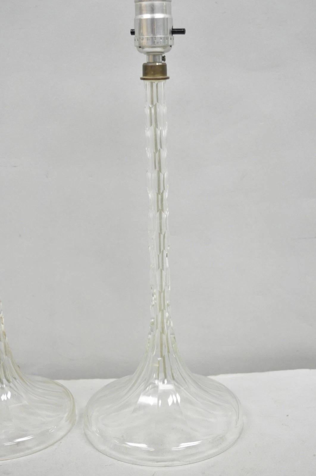 Antique Art Deco Diamond Cut Glass Column Small Petite Boudoir Table Lamps Pair im Angebot 2