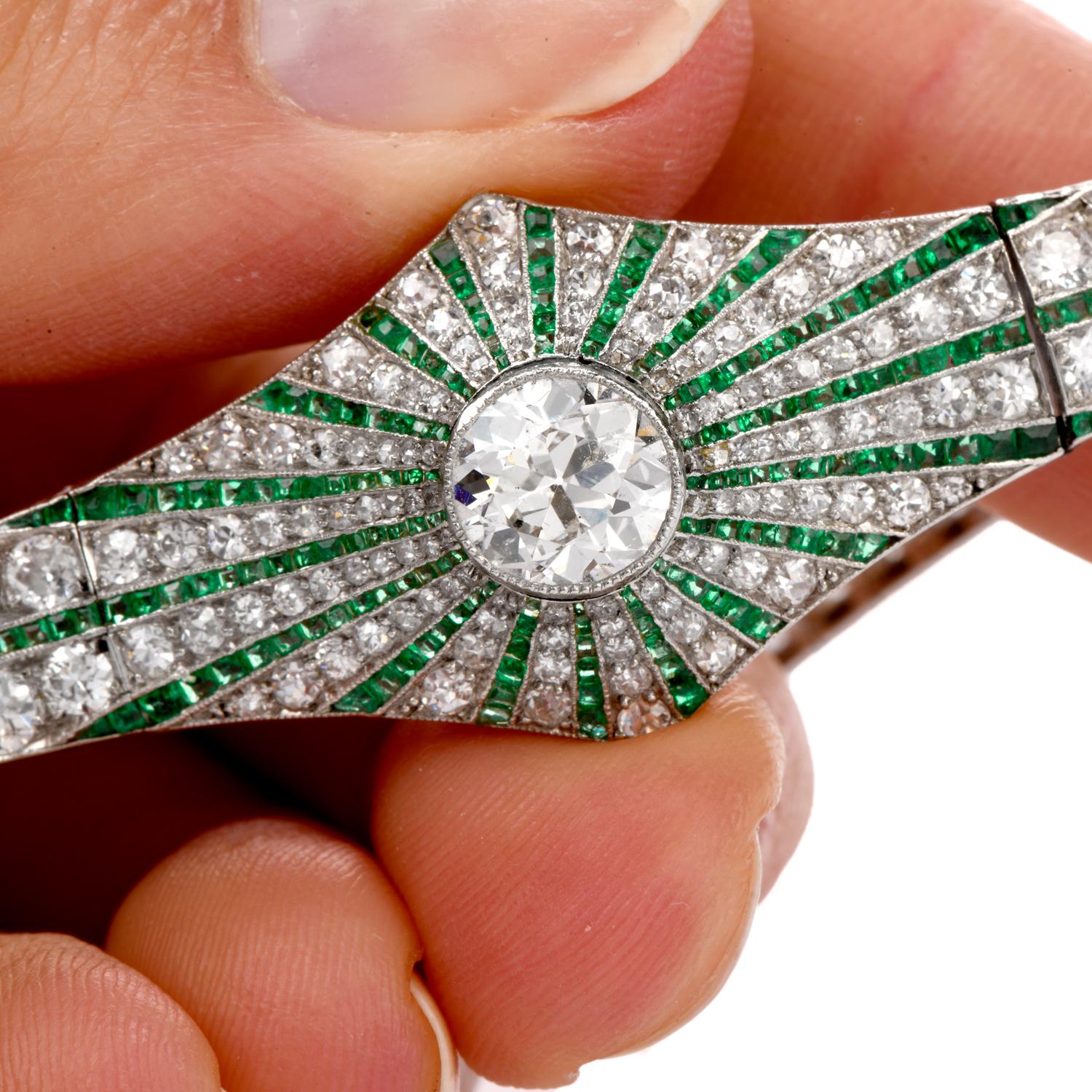 Antique  Art Deco Diamond Emerald Platinum Starburst Bracelet For Sale 1